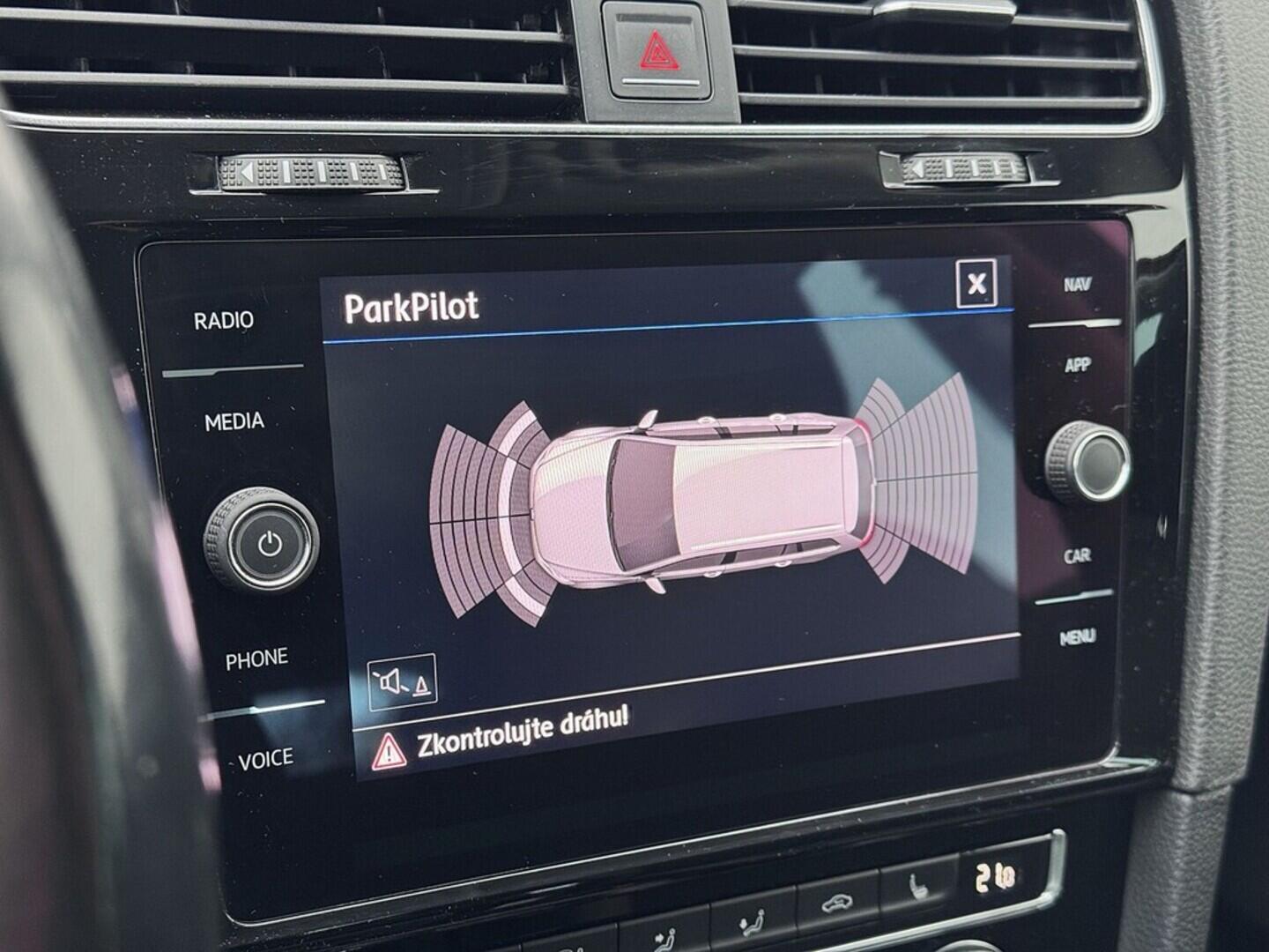 O419V07964_30.webp_GOLF Highline 2.0 TDI 110 kW automat, DPH