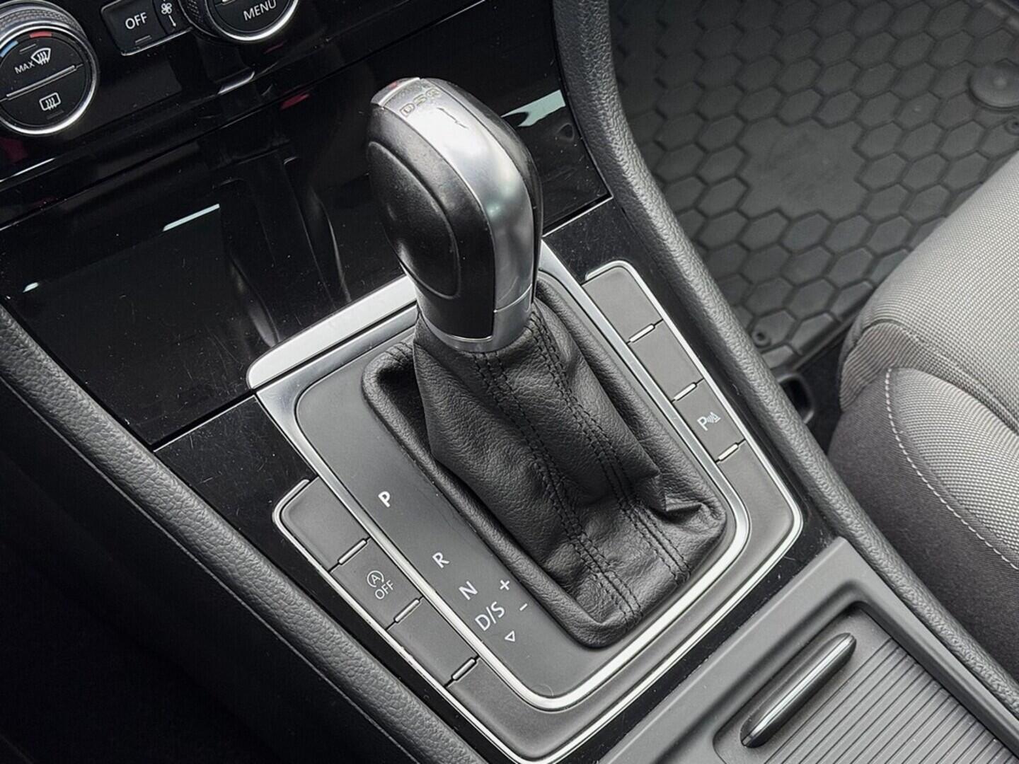 O419V07964_32.webp_GOLF Highline 2.0 TDI 110 kW automat, DPH