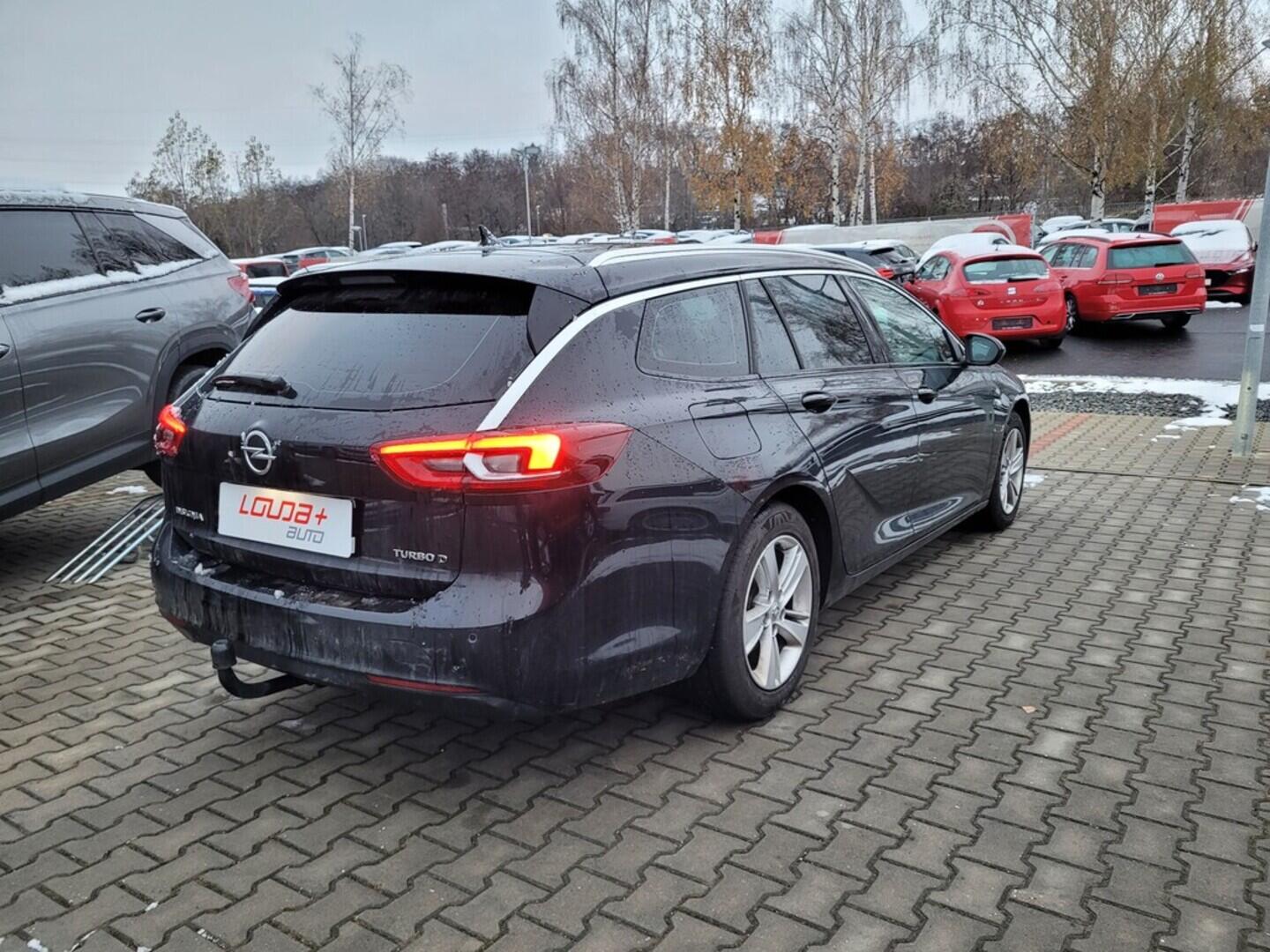 O419V07967_11.webp_INSIGNIA Innovation ST 2.0 CDTi 125 kW automat