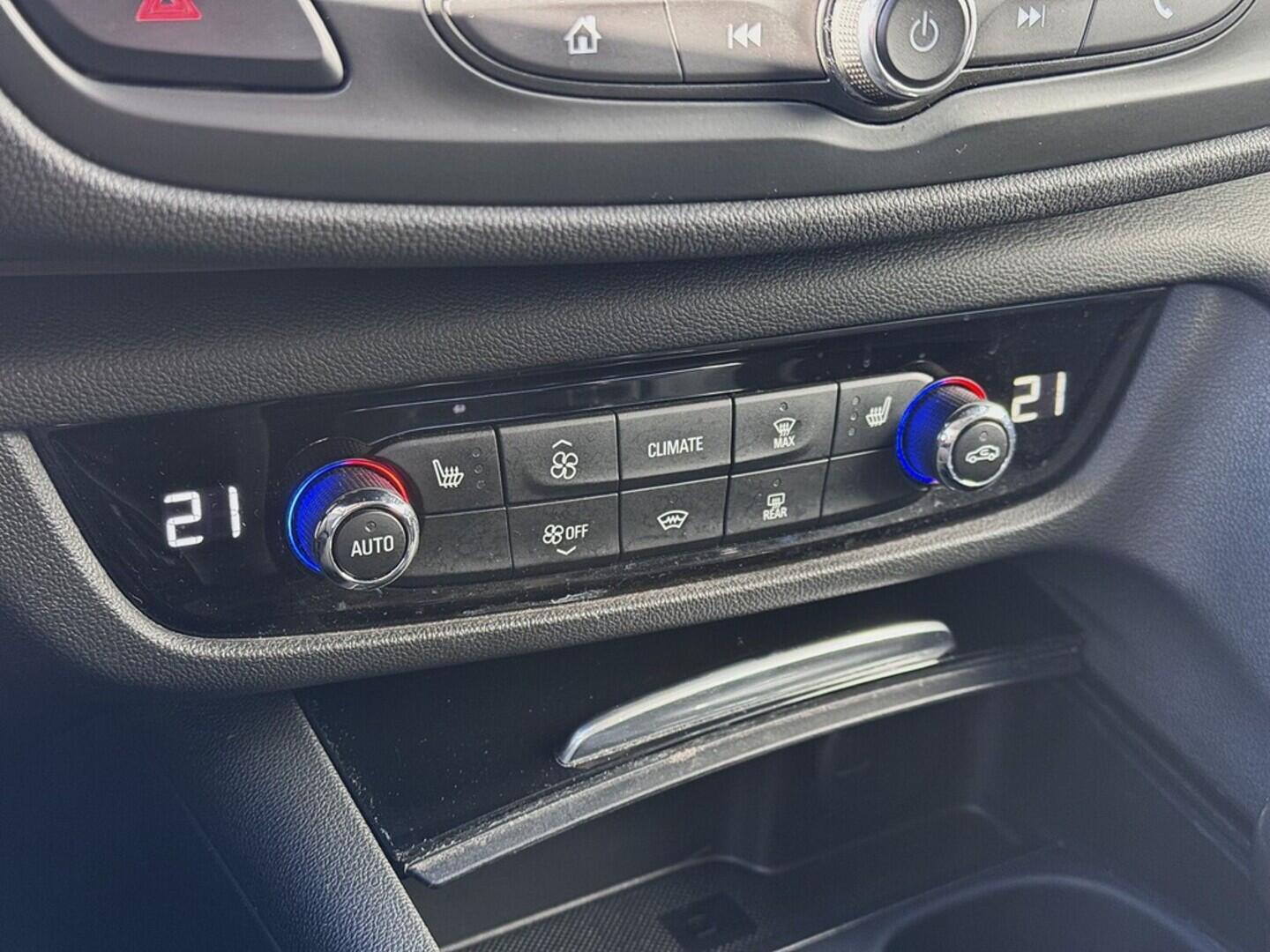 O419V07967_28.webp_INSIGNIA Innovation ST 2.0 CDTi 125 kW automat