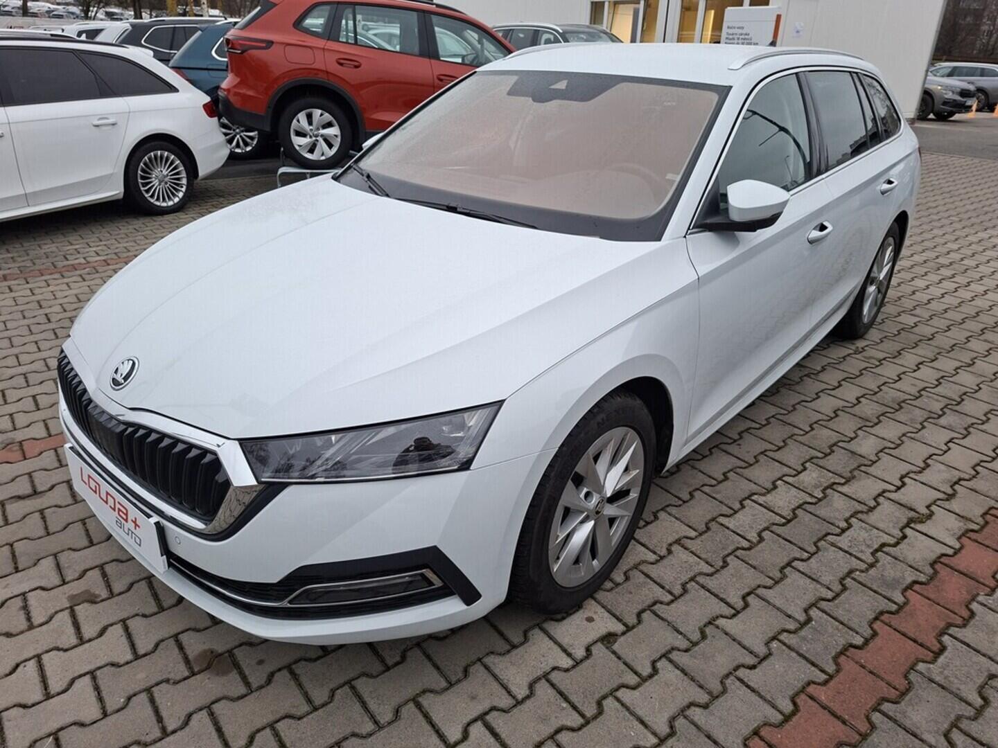 O419V07969_10.webp_OCTAVIA Style 1.5 TSI 110 kW manuál, DPH