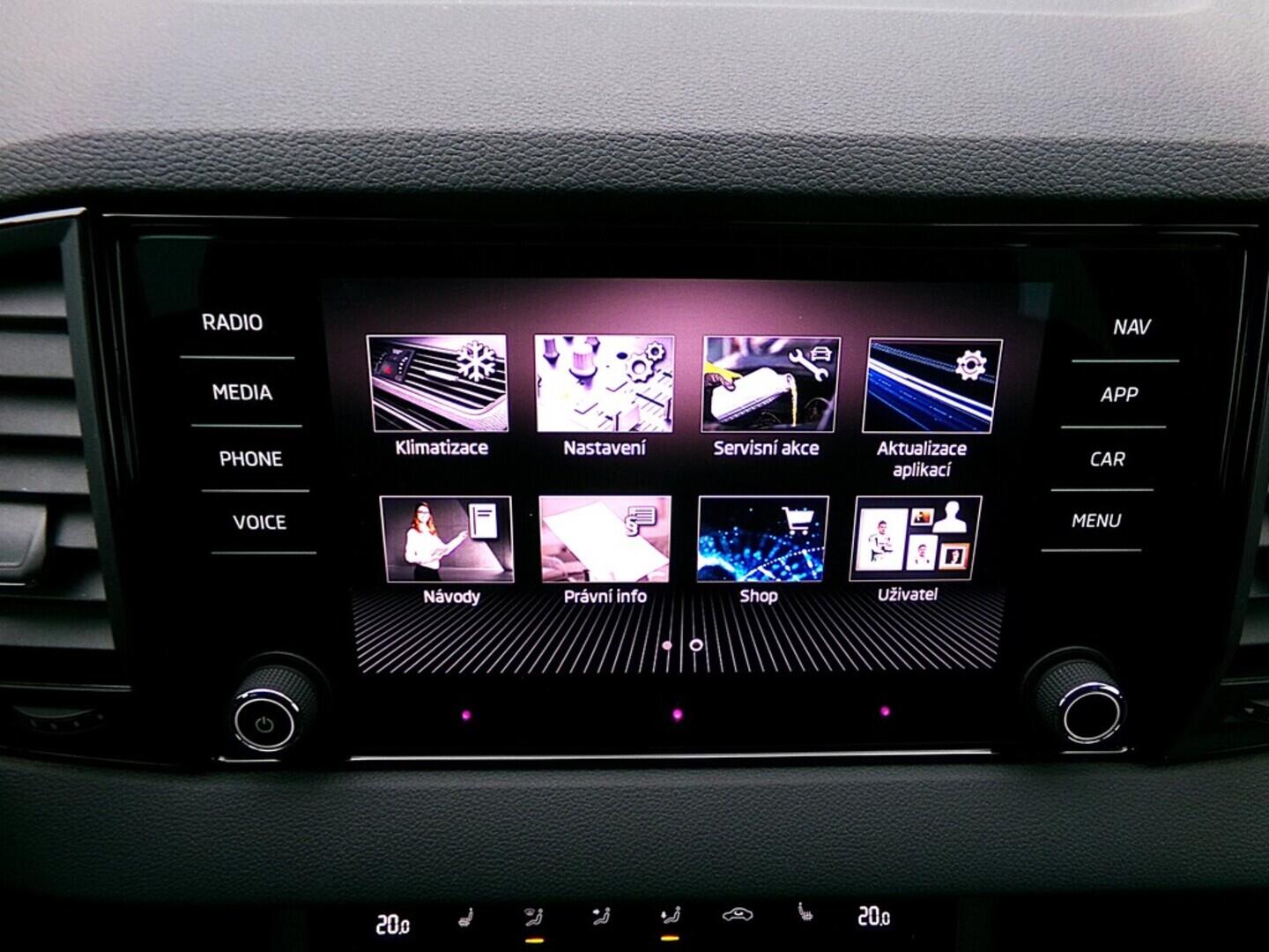 O419V07971_26.webp_KAROQ Selection 1.5 TSI 110 kW automat, DPH