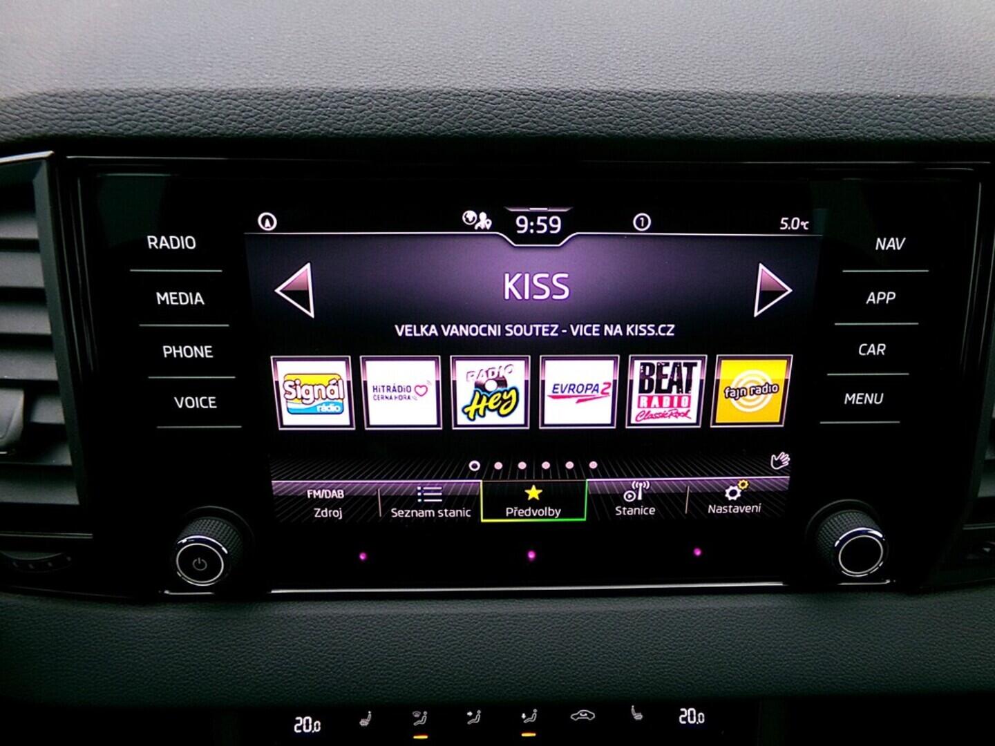 O419V07971_29.webp_KAROQ Selection 1.5 TSI 110 kW automat, DPH