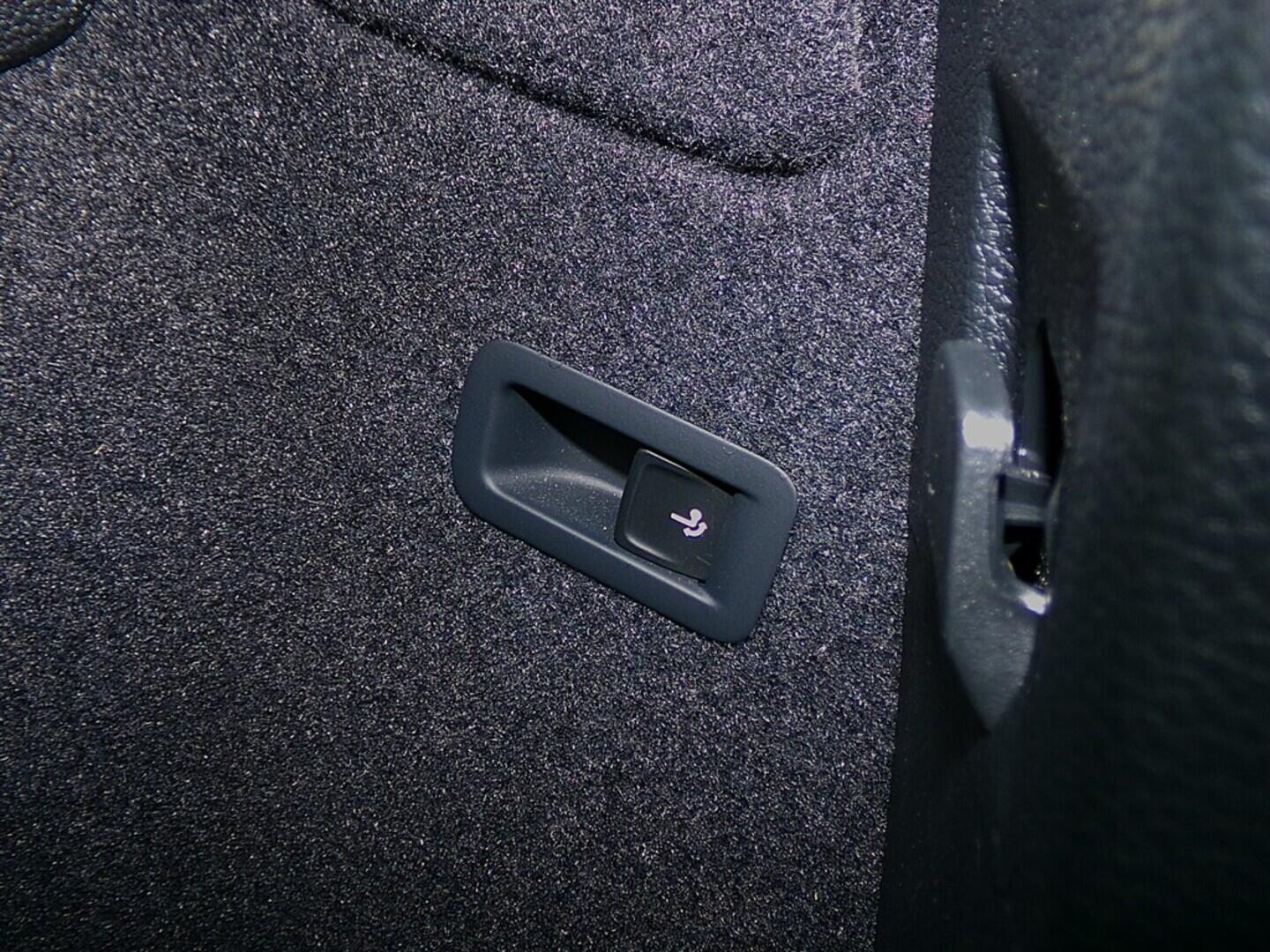 O419V07971_37.webp_KAROQ Selection 1.5 TSI 110 kW automat, DPH