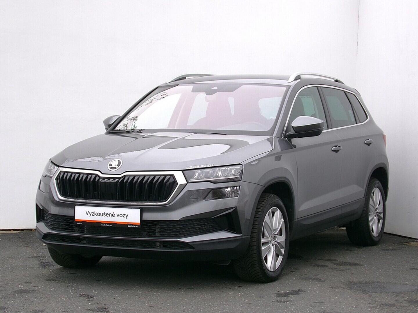 O419V07972_10.webp_KAROQ Selection 1.5 TSI 110 kW automat, DPH