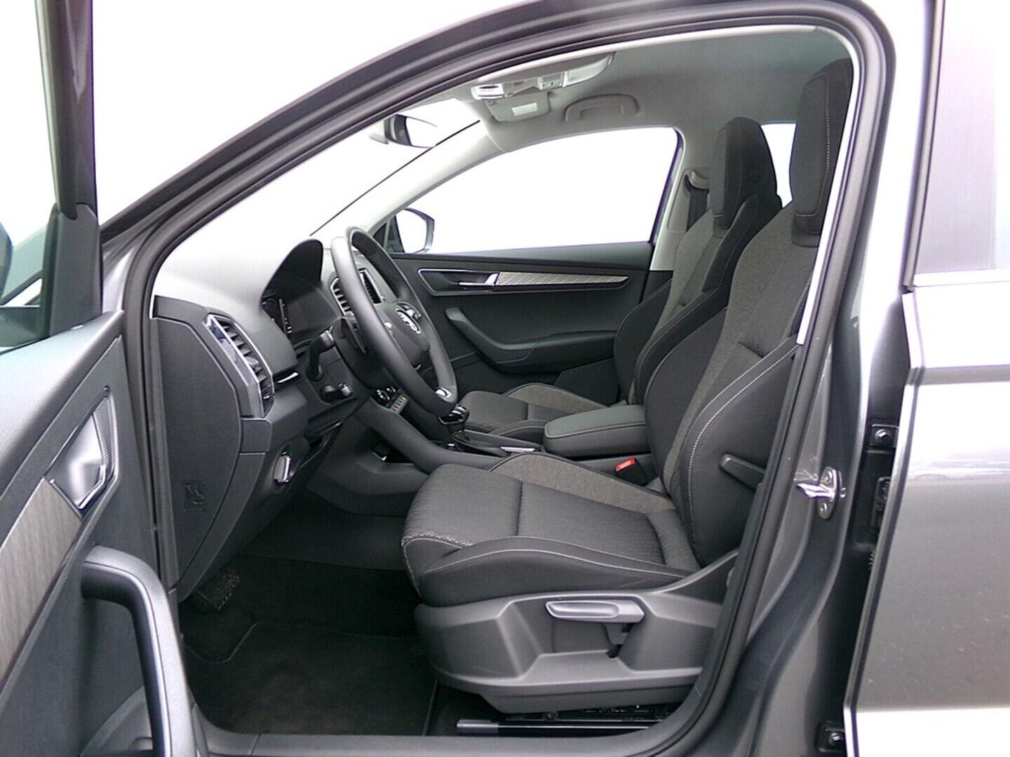 O419V07972_20.webp_KAROQ Selection 1.5 TSI 110 kW automat, DPH