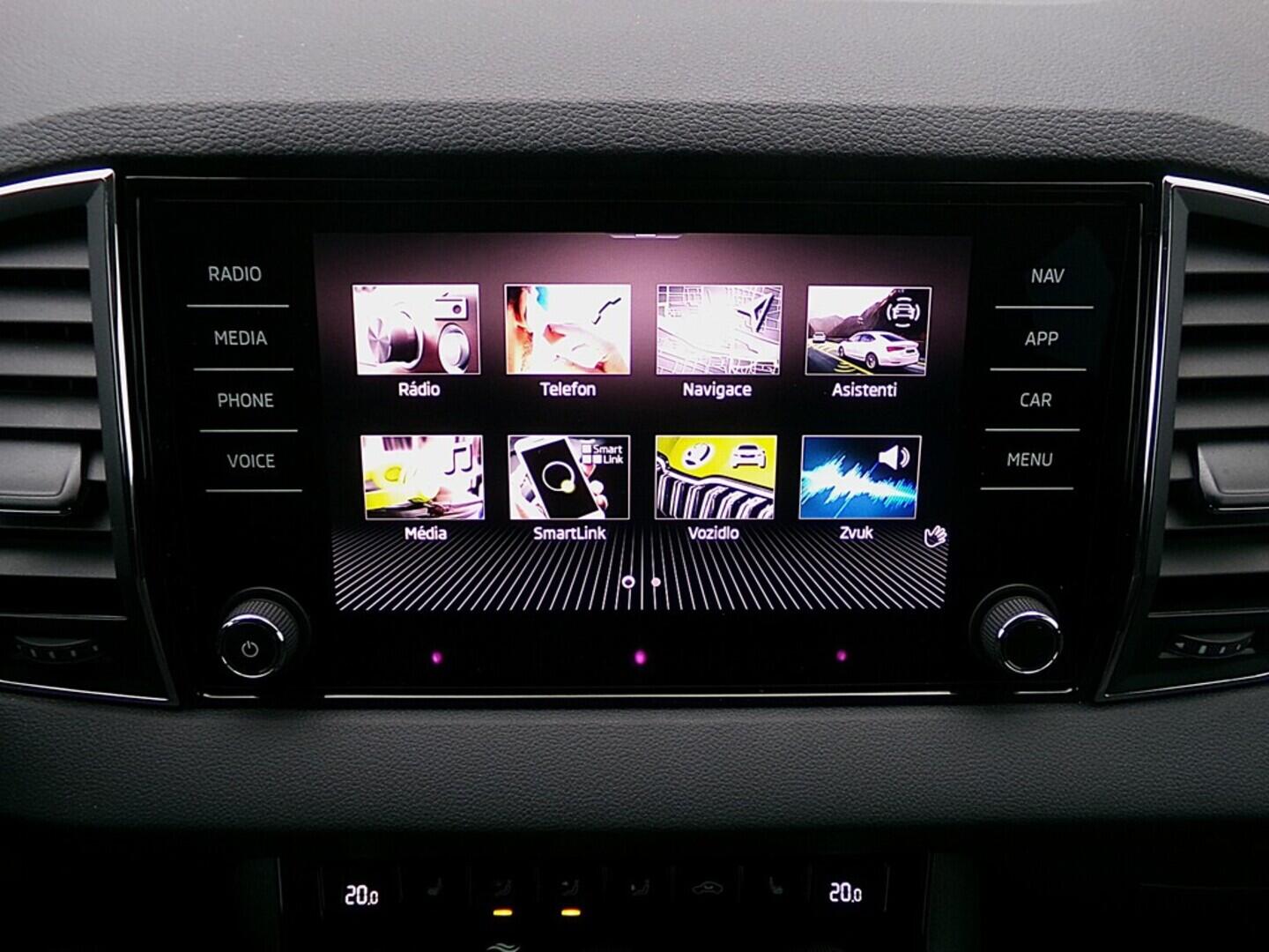 O419V07972_25.webp_KAROQ Selection 1.5 TSI 110 kW automat, DPH