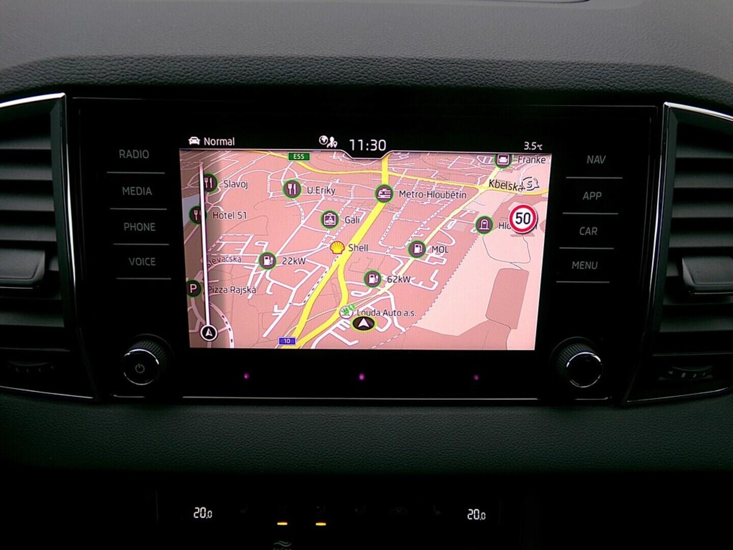 O419V07972_27.webp_KAROQ Selection 1.5 TSI 110 kW automat, DPH