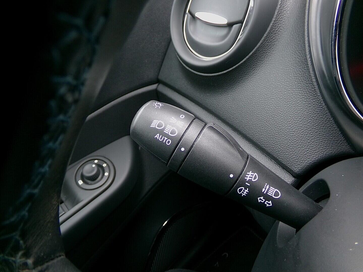 O419V07976_22.webp_CAPTUR . 1.2 H5F G4 87 kW automat