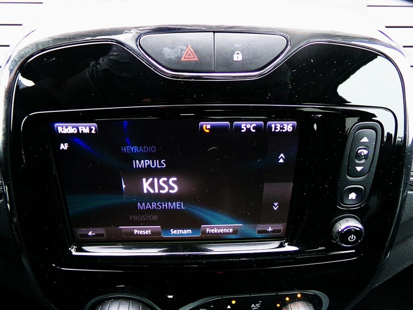 O419V07976_26.webp_CAPTUR . 1.2 H5F G4 87 kW automat