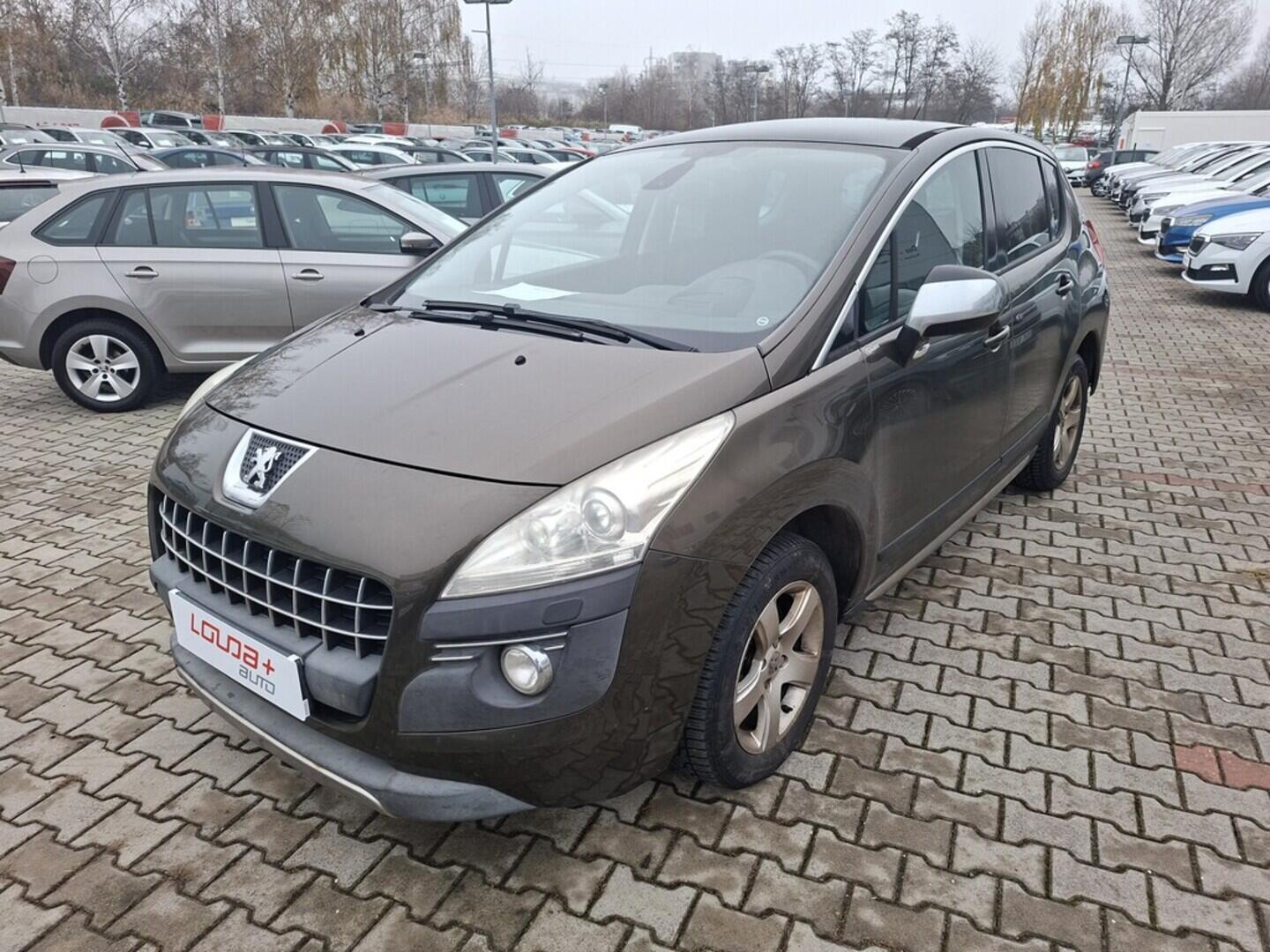 O419V07979_10.webp_3008 Premium 2.0 RHE 110 kW manuál