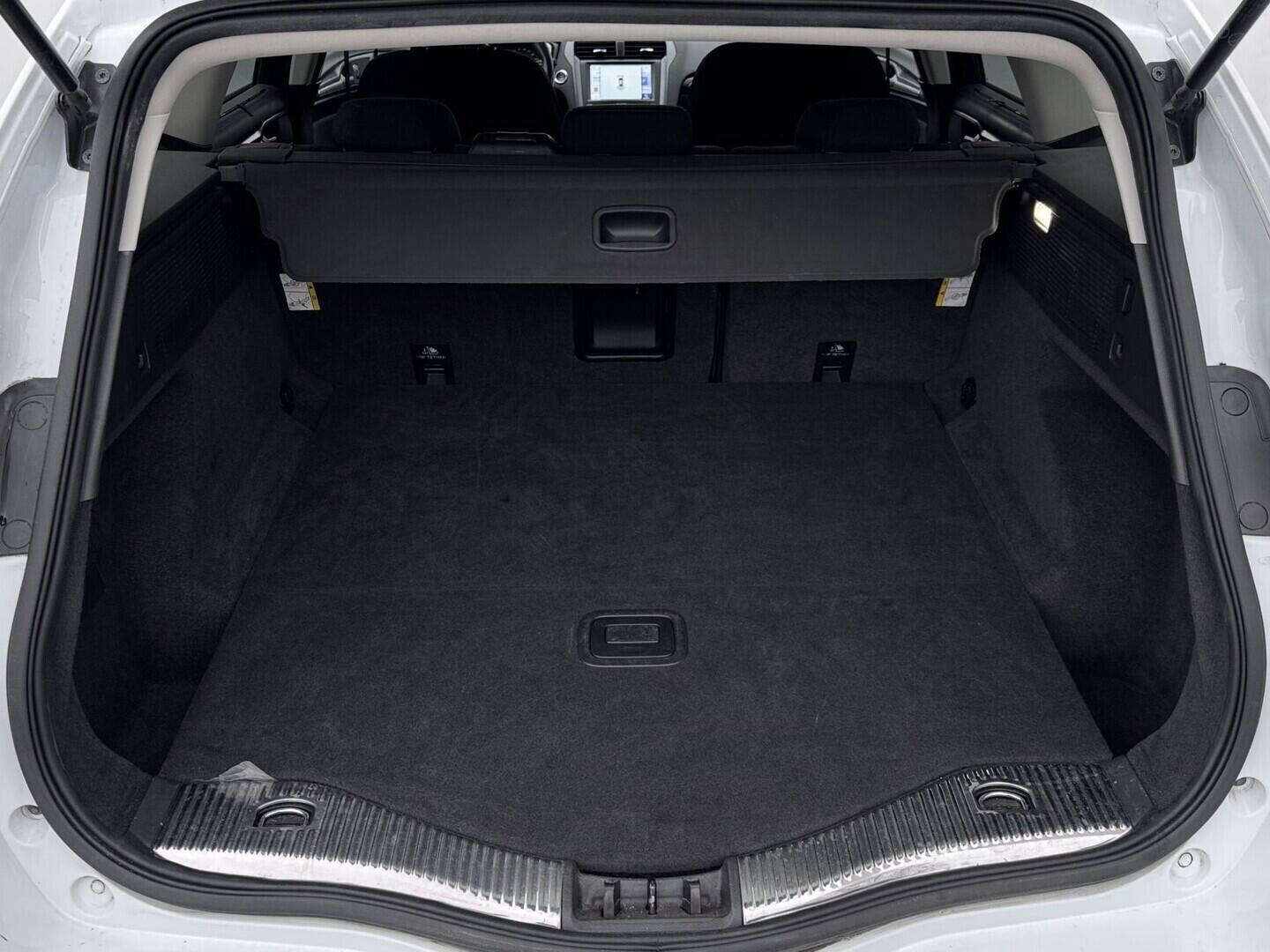 O419V07988_32.webp_MONDEO Titanium 2.0 TDCi 132 kW manuál