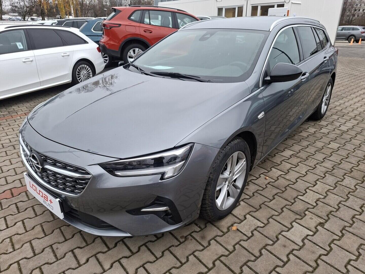 O419V07989_10.webp_INSIGNIA Ultimate 2.0 CDTI 128 kW manuál, DPH