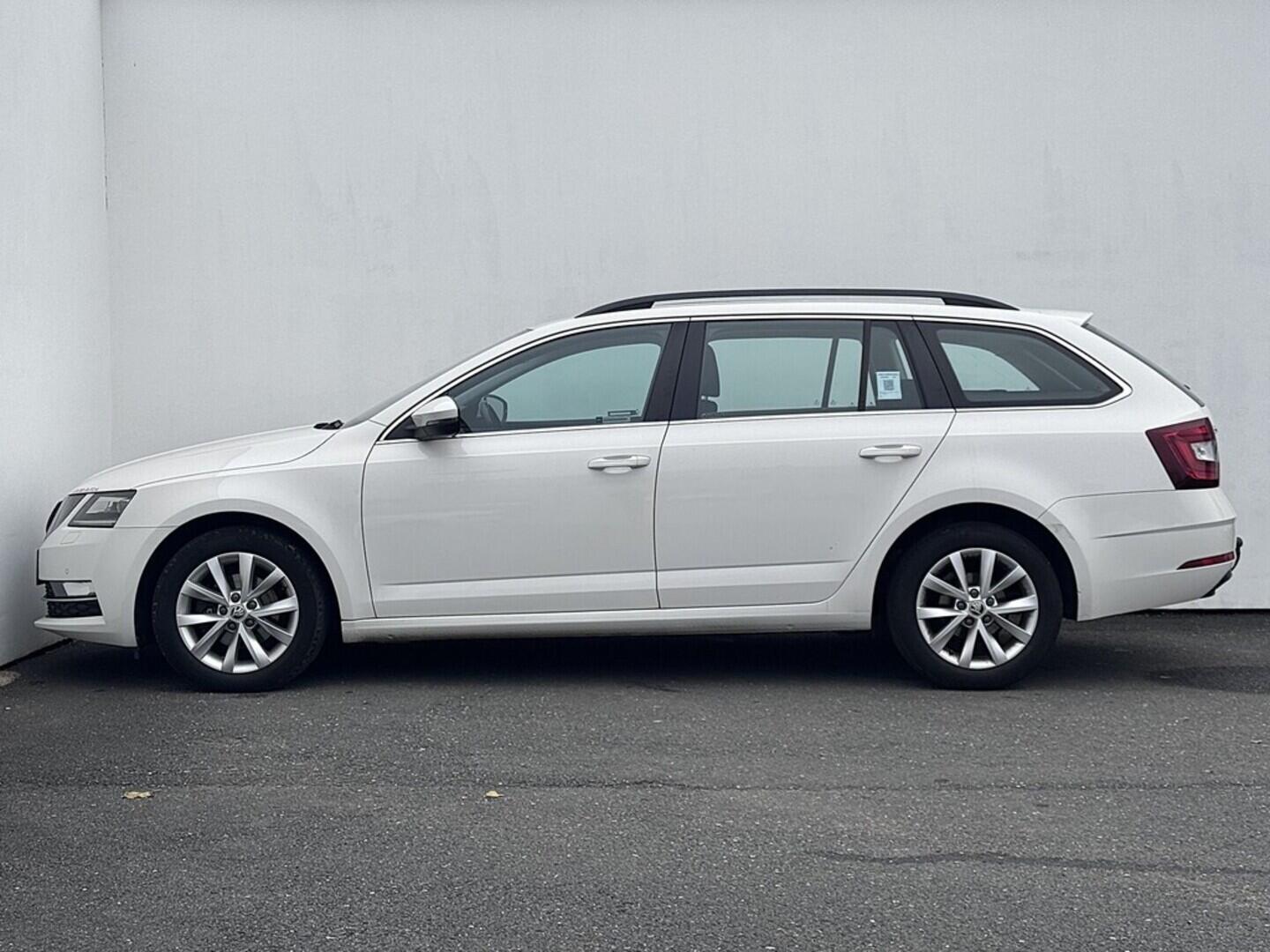 O419V07990_12.webp_OCTAVIA Style 1.6 TDI 81 kW manuál