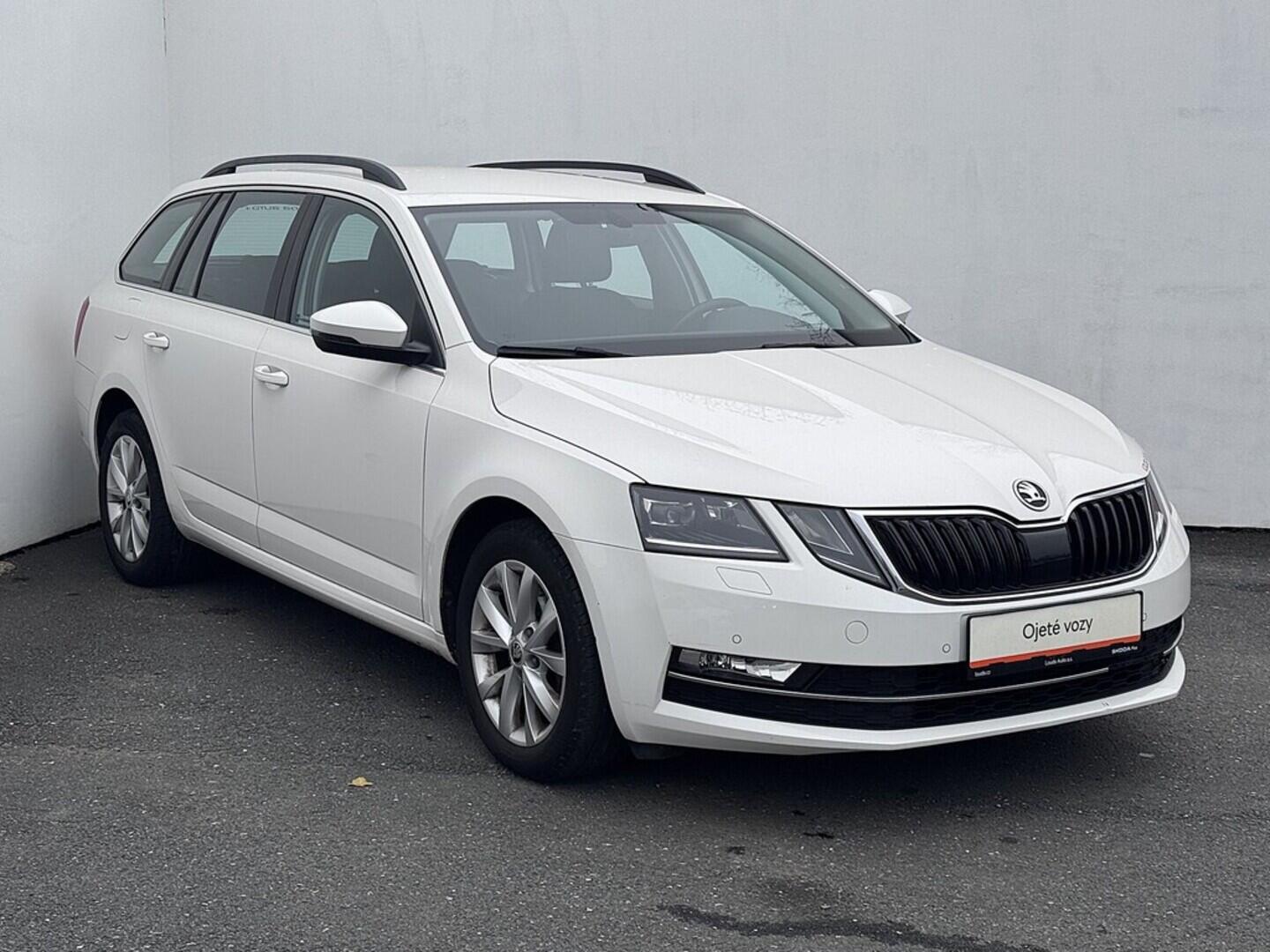 O419V07990_14.webp_OCTAVIA Style 1.6 TDI 81 kW manuál