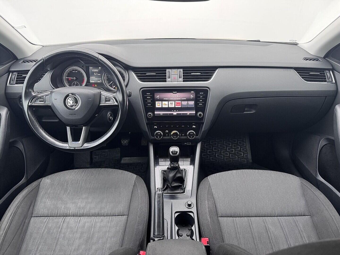 O419V07990_18.webp_OCTAVIA Style 1.6 TDI 81 kW manuál