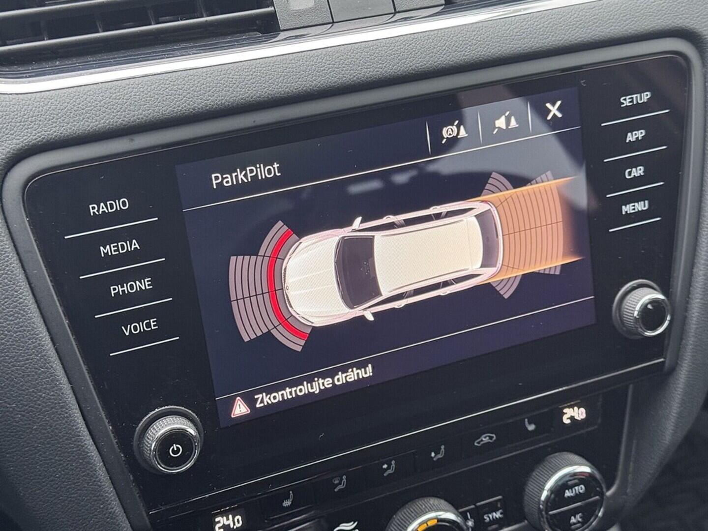 O419V07990_26.webp_OCTAVIA Style 1.6 TDI 81 kW manuál