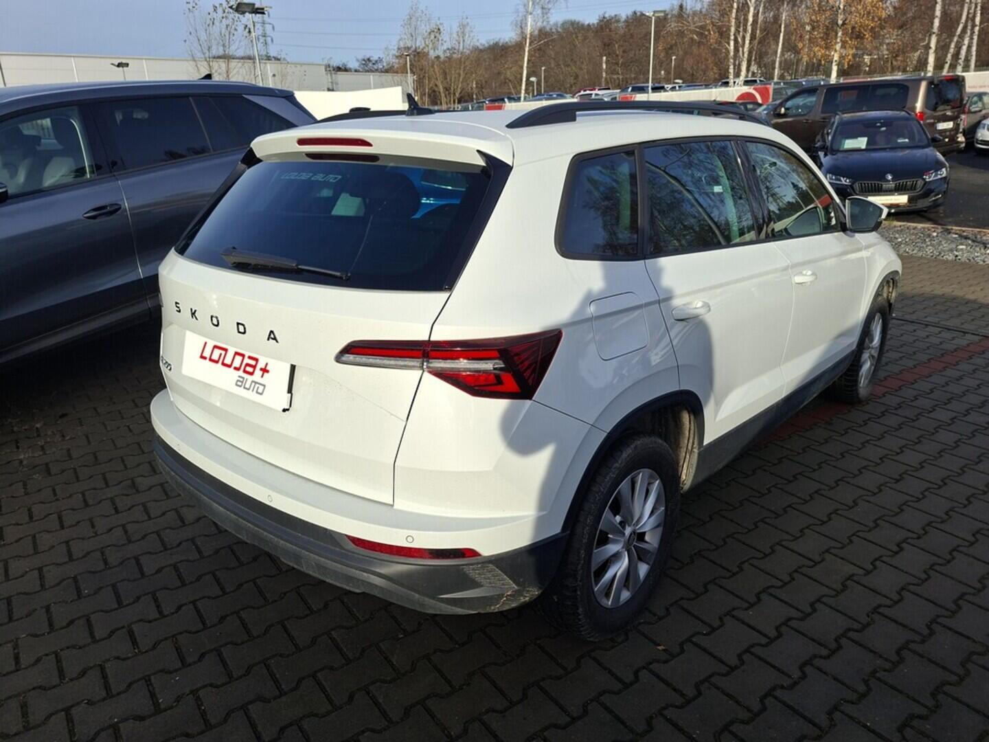 O419V07994_11.webp_KAROQ Selection 1.5 TSI 110 kW manuál, DPH