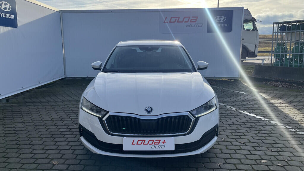 O419V07997_13.webp_OCTAVIA Ambition 2.0 TDI 85 kW manuál, DPH