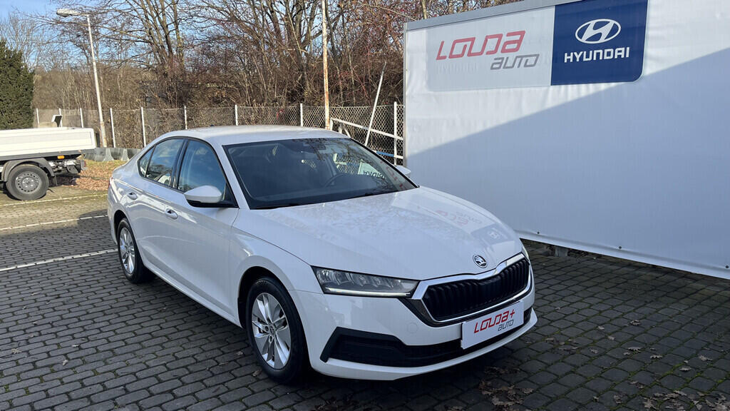 O419V07997_14.webp_OCTAVIA Ambition 2.0 TDI 85 kW manuál, DPH