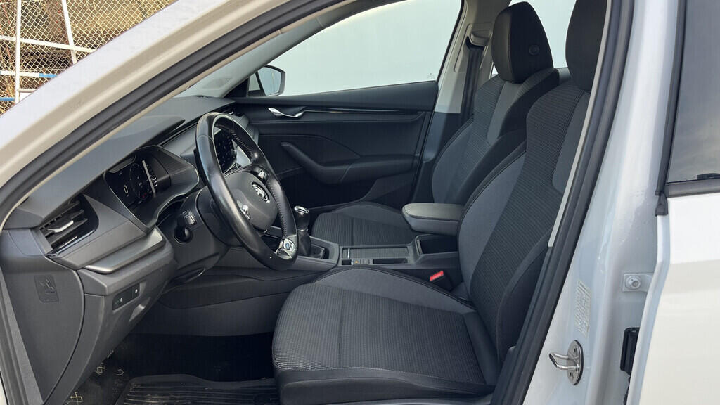 O419V07997_20.webp_OCTAVIA Ambition 2.0 TDI 85 kW manuál, DPH