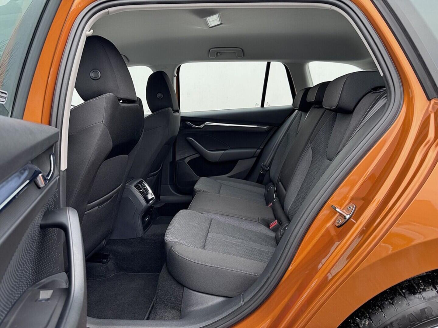 O419V07998_33.webp_OCTAVIA Style 1.5 TSI 110 kW manuál, DPH