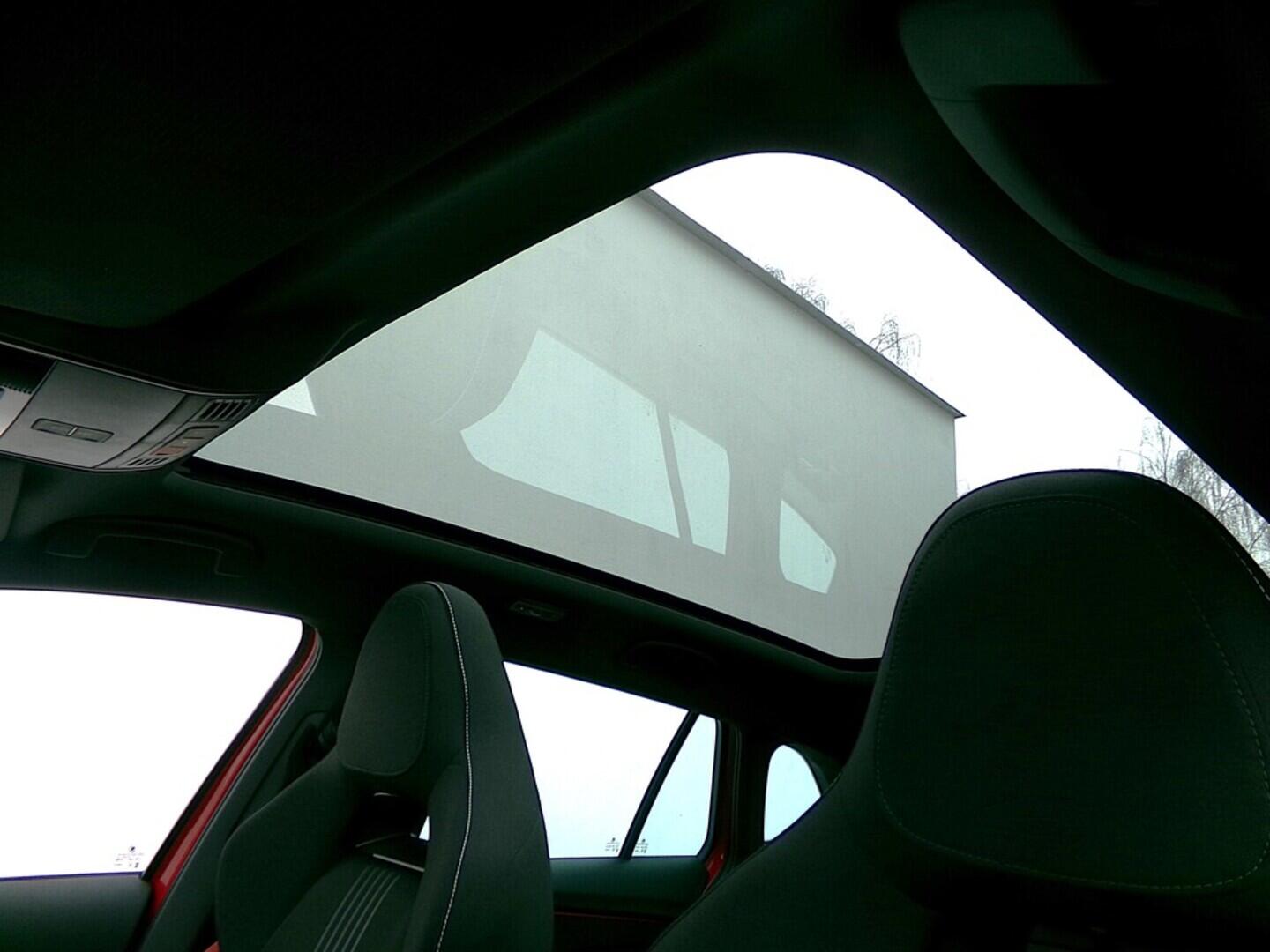 O419V07999_21.webp_SCALA Monte Carlo 1.0 TSI 81 kW manuál, DPH