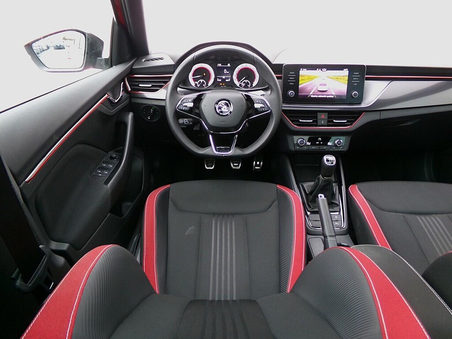 O419V07999_25.webp_SCALA Monte Carlo 1.0 TSI 81 kW manuál, DPH