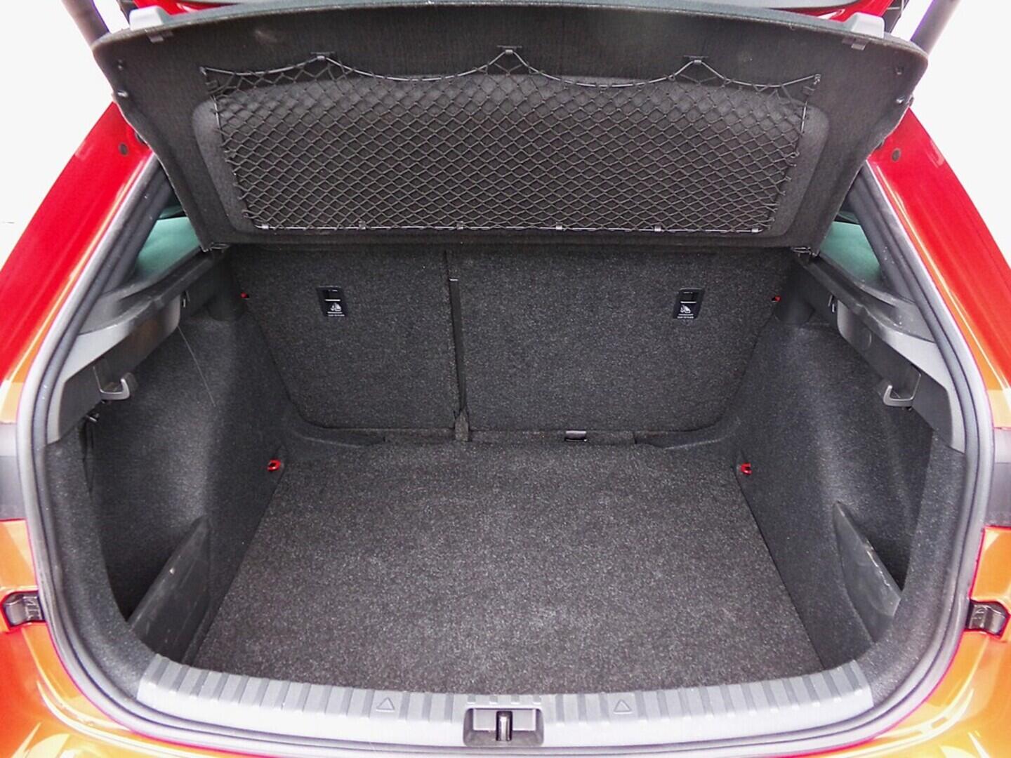 O419V07999_35.webp_SCALA Monte Carlo 1.0 TSI 81 kW manuál, DPH