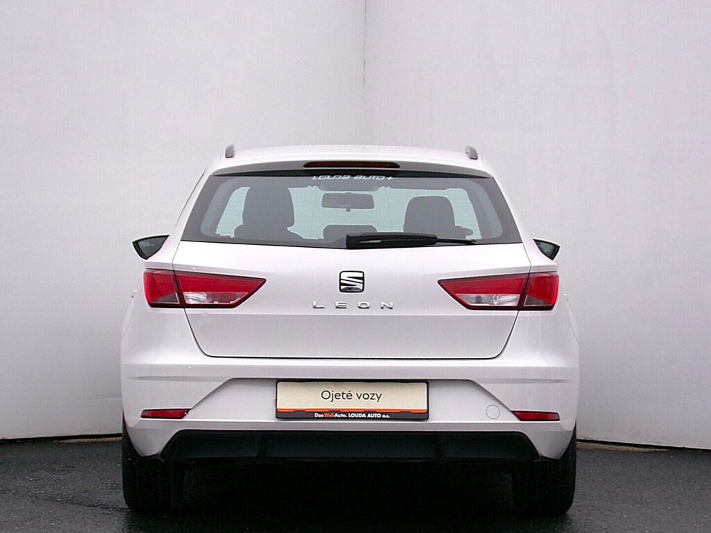 O419V08001_17.webp_LEON ST Reference 1.2 TSI 63 kW manuál