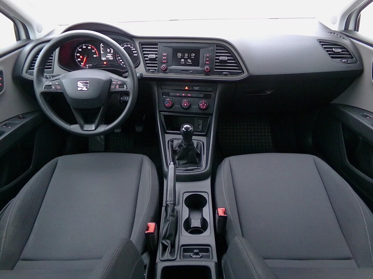 O419V08001_18.webp_LEON ST Reference 1.2 TSI 63 kW manuál