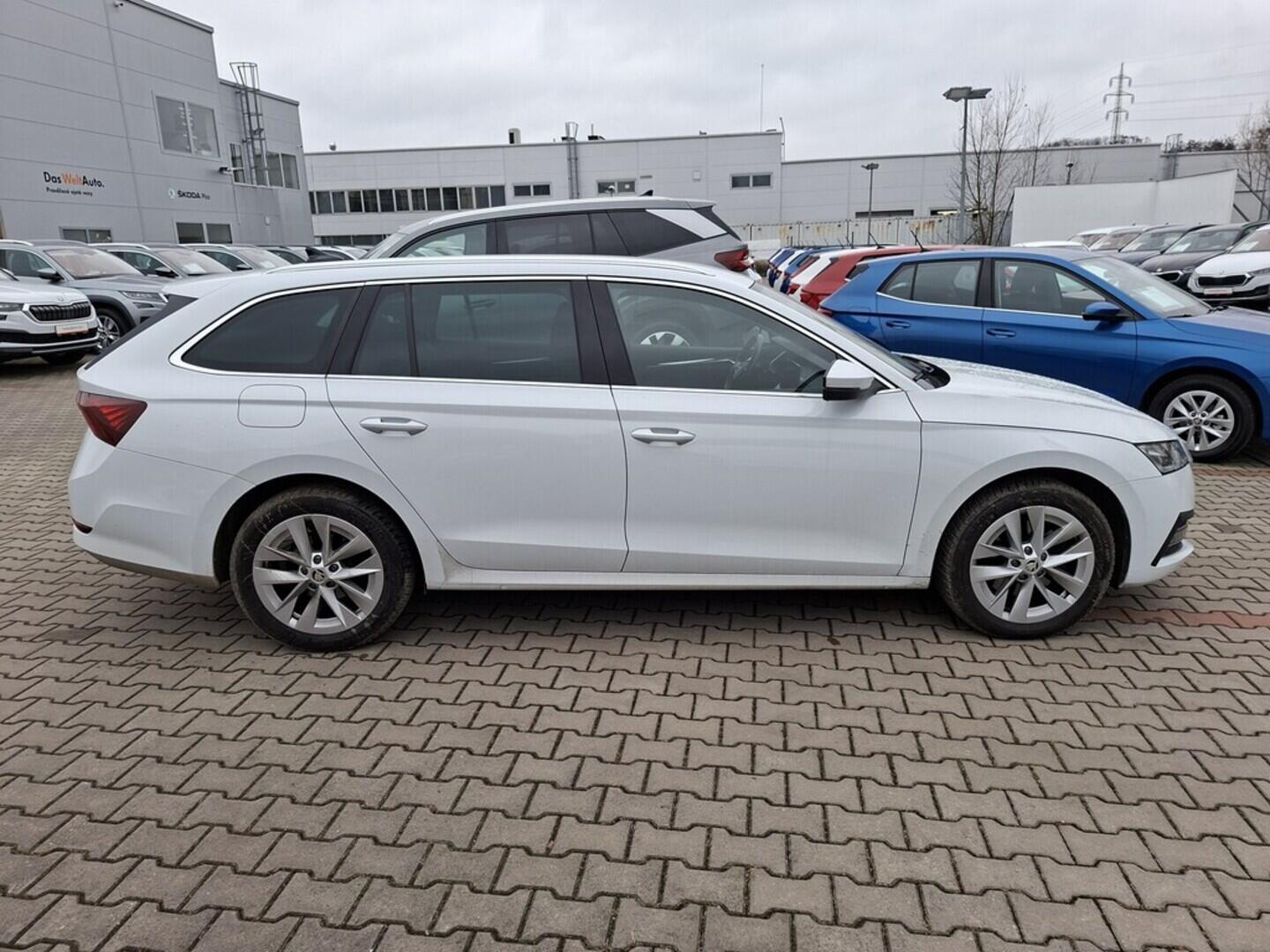 O419V08004_12.webp_OCTAVIA Style 2.0 TDI 110 kW automat, DPH