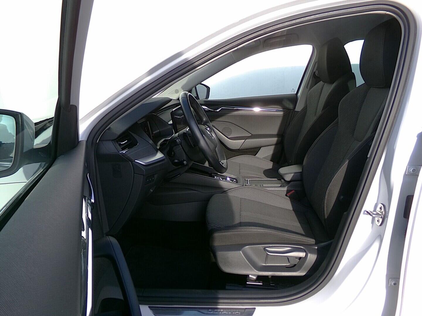 O419V08004_20.webp_OCTAVIA Style 2.0 TDI 110 kW automat, DPH