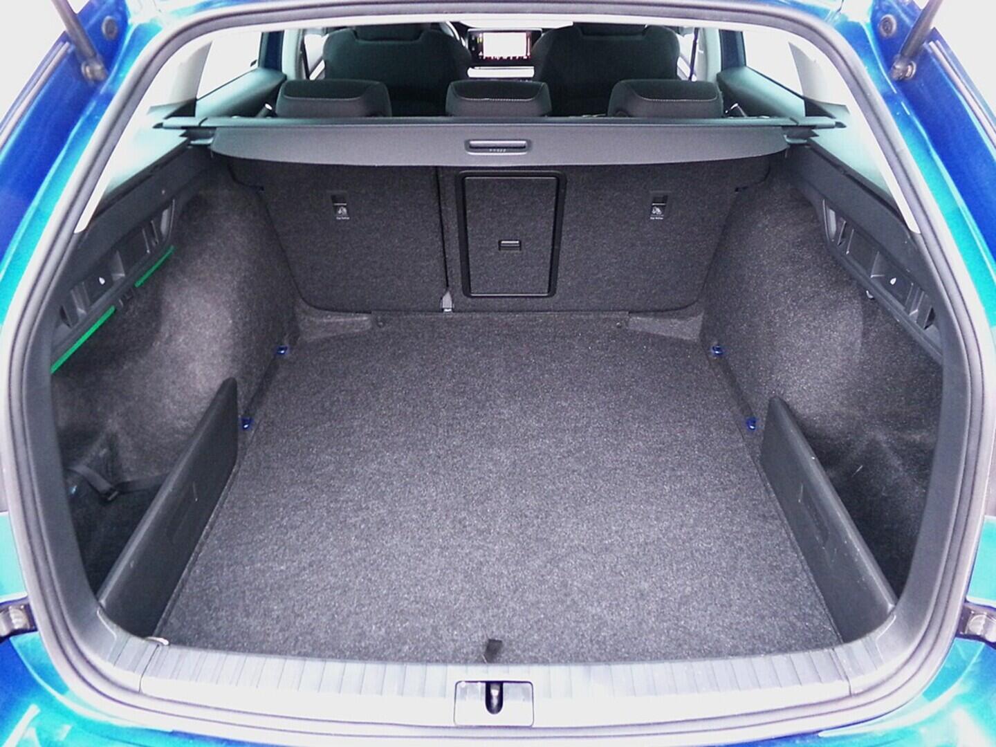 O419V08008_35.webp_OCTAVIA Style 2.0 TDI 110 kW automat, DPH