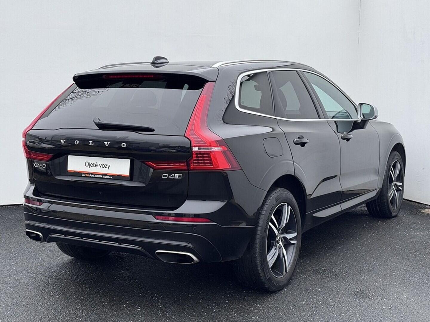 O419V08011_11.webp_XC60 R-design 2.0 D4204T14 140 kW automat