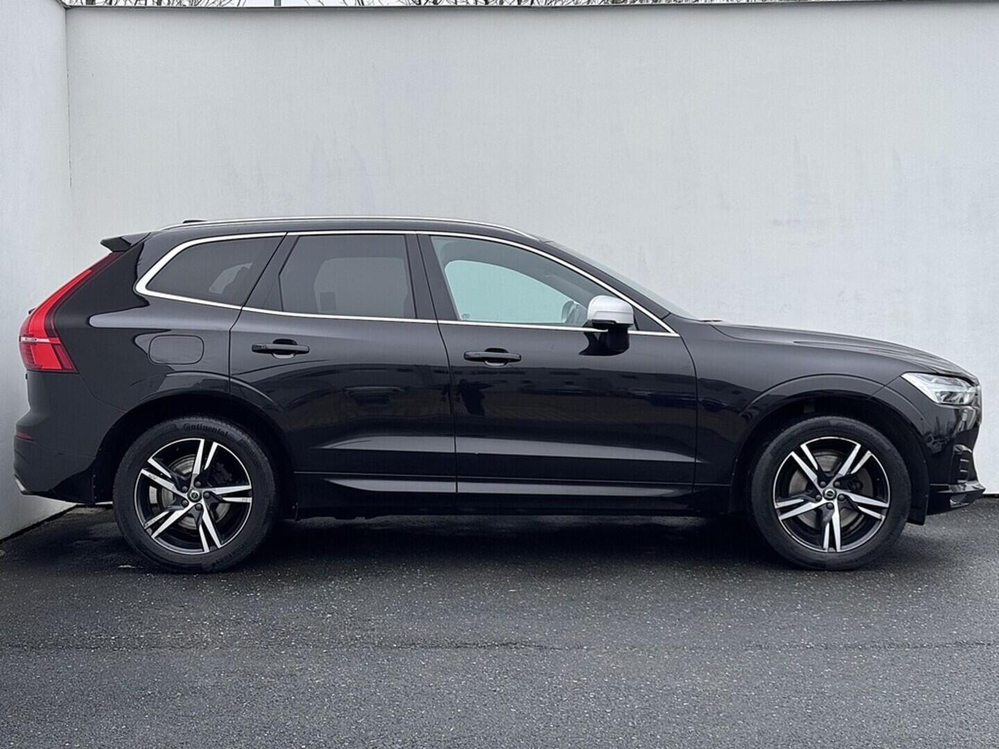 O419V08011_16.webp_XC60 R-design 2.0 D4204T14 140 kW automat