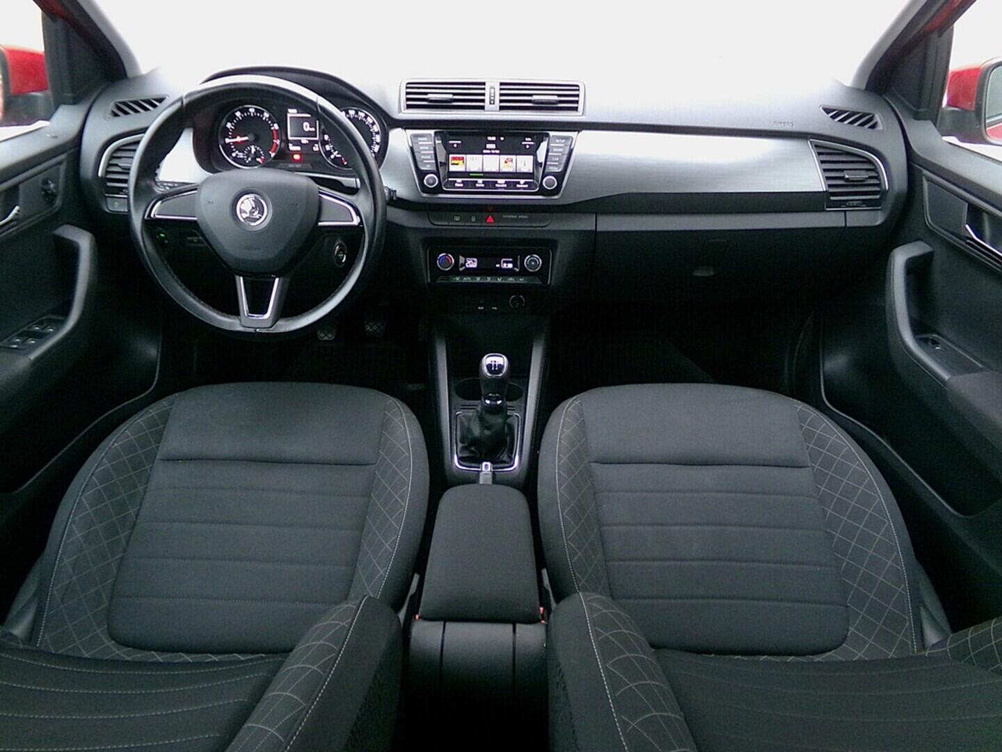 O419V08014_18.webp_FABIA Ambition 1.2 TSI 66 kW manuál