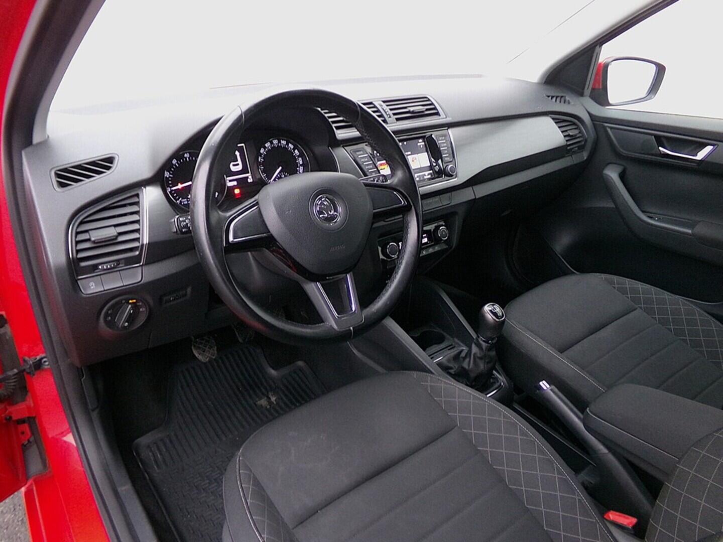 O419V08014_19.webp_FABIA Ambition 1.2 TSI 66 kW manuál