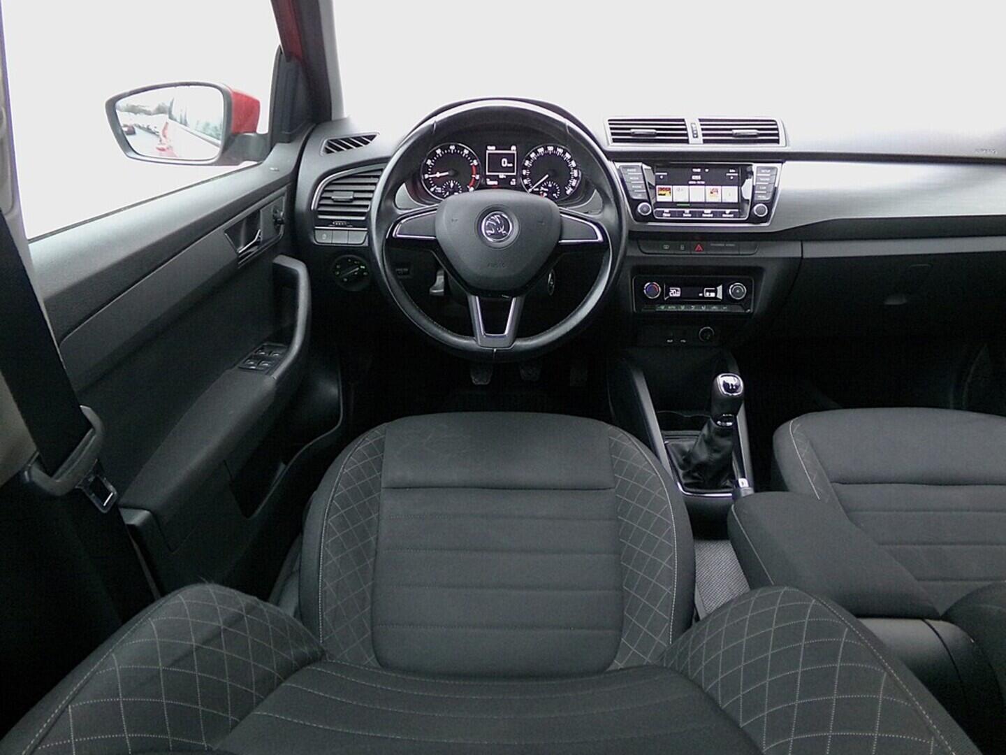 O419V08014_24.webp_FABIA Ambition 1.2 TSI 66 kW manuál