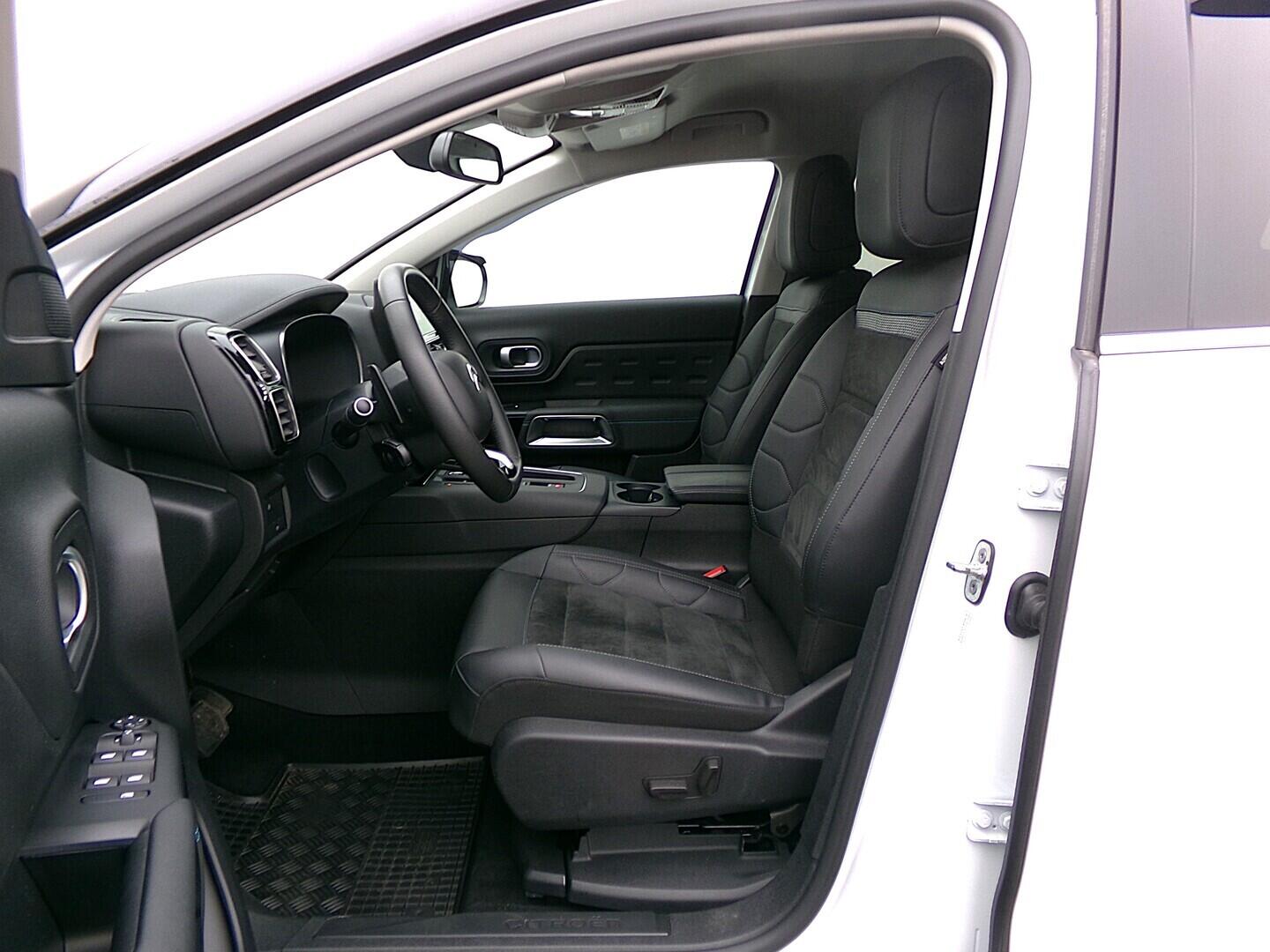 O419V08015_20.webp_C5 AIRCROS Feel pack 1.2 Puretech 96 kW automat