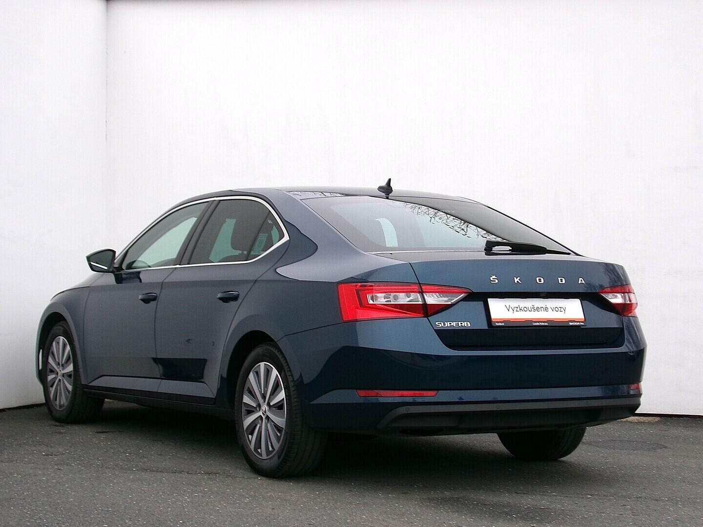 O419V08023_15.webp_SUPERB Style 2.0 TDI 110 kW automat
