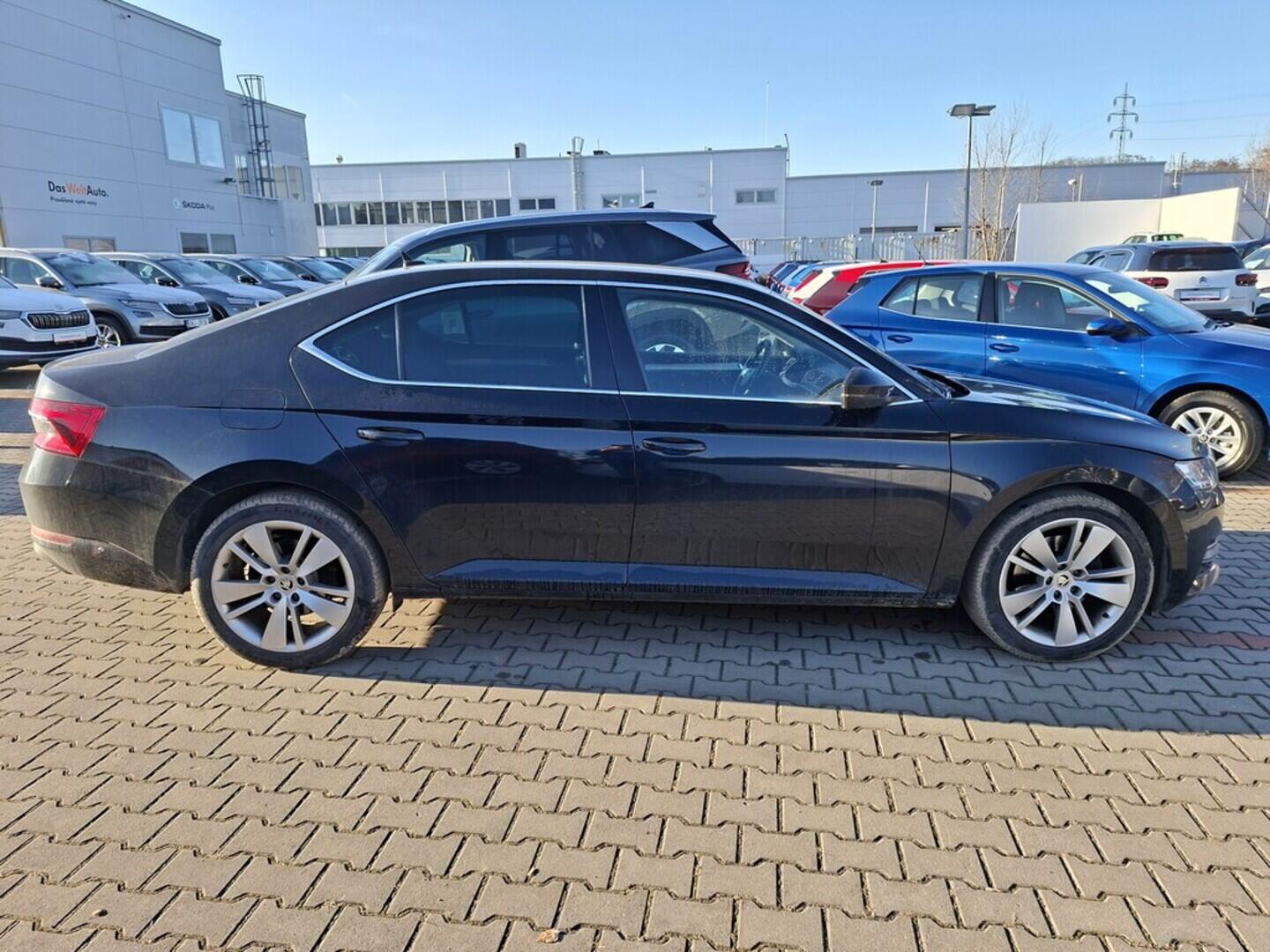 O419V08024_12.webp_SUPERB Style 2.0 TDI 147 kW automat, DPH