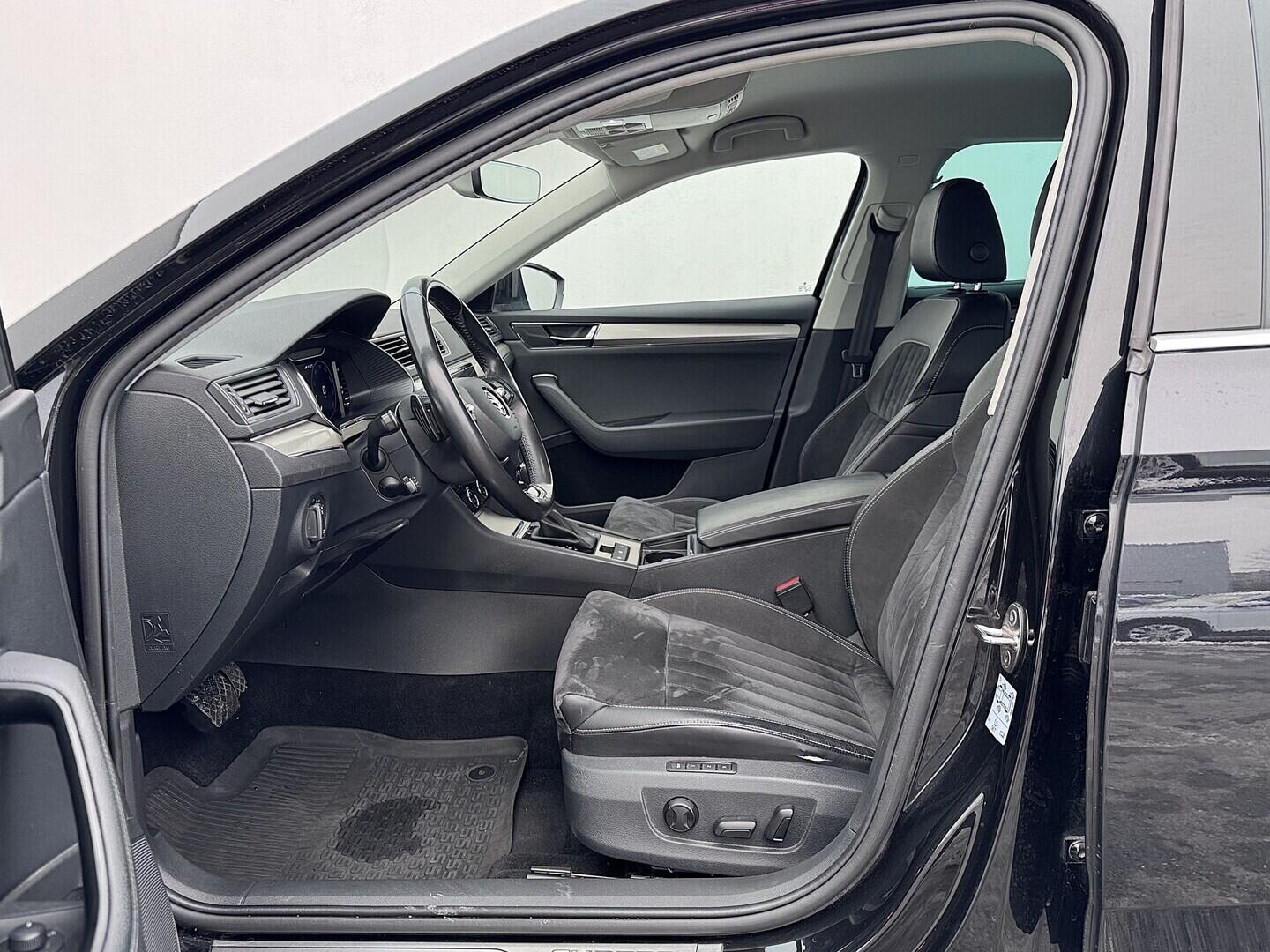 O419V08024_20.webp_SUPERB Style 2.0 TDI 147 kW automat, DPH