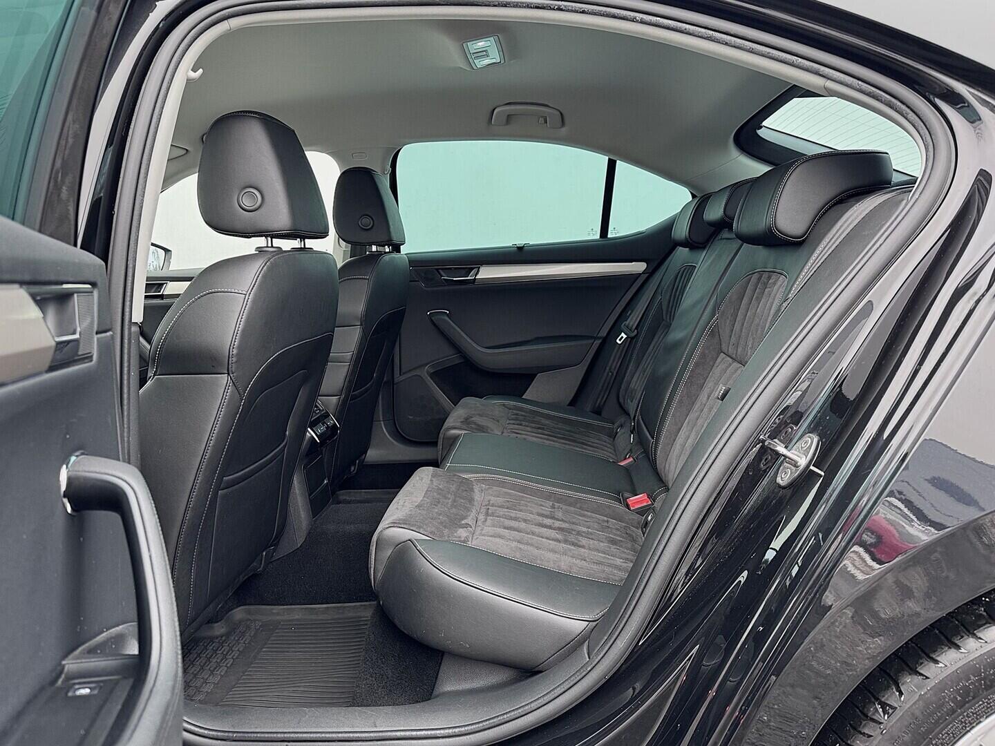 O419V08024_32.webp_SUPERB Style 2.0 TDI 147 kW automat, DPH