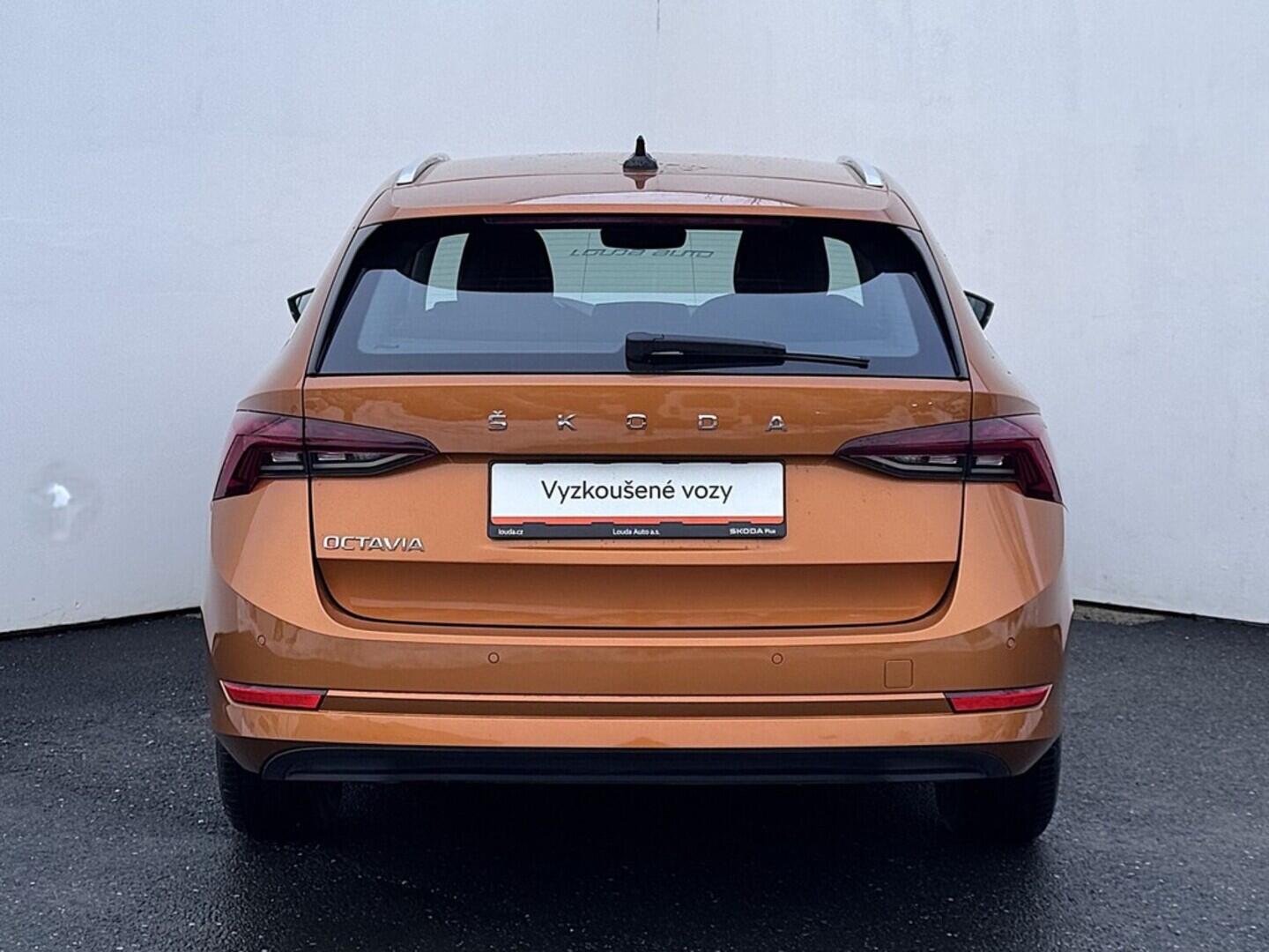 O419V08026_17.webp_OCTAVIA Style 1.5 TSI 110 kW manuál, DPH