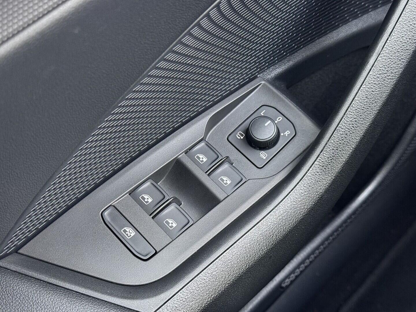 O419V08026_21.webp_OCTAVIA Style 1.5 TSI 110 kW manuál, DPH