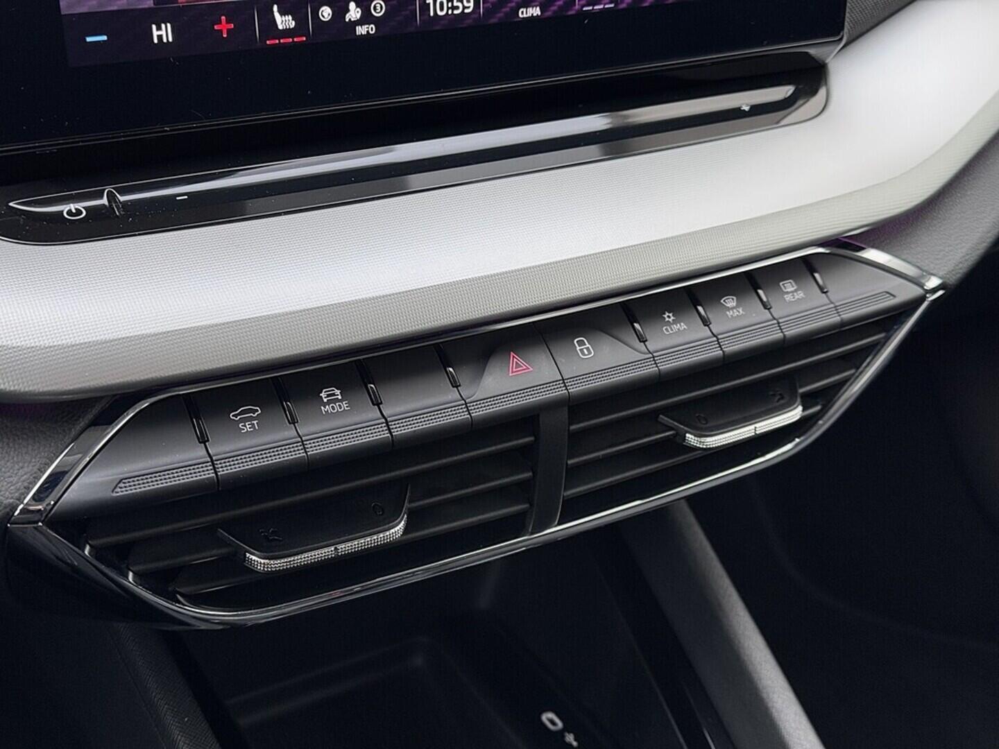 O419V08026_29.webp_OCTAVIA Style 1.5 TSI 110 kW manuál, DPH