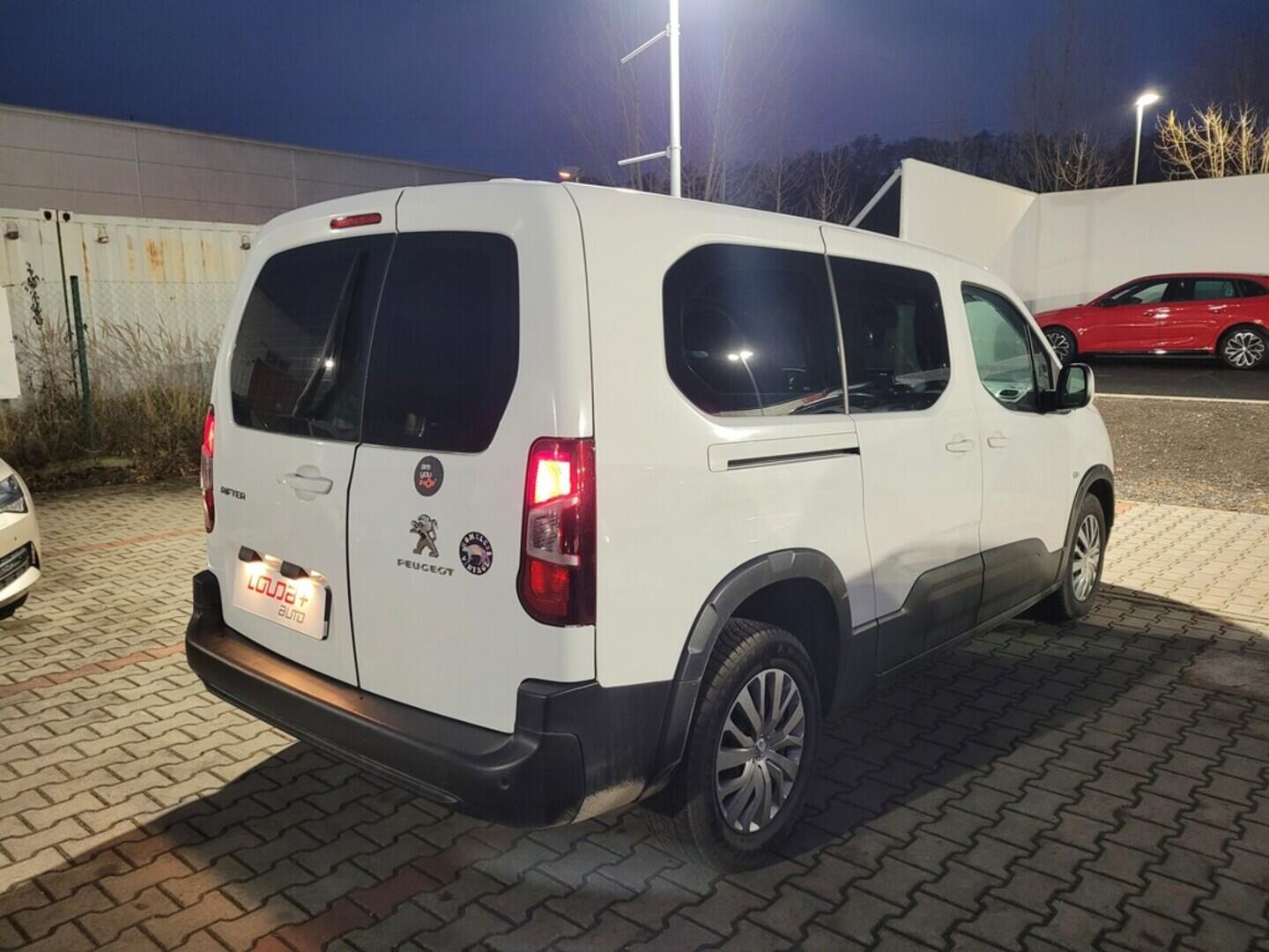 O419V08029_11.webp_RIFTER Active pack 1.5 BlueHDI 96 kW manuál