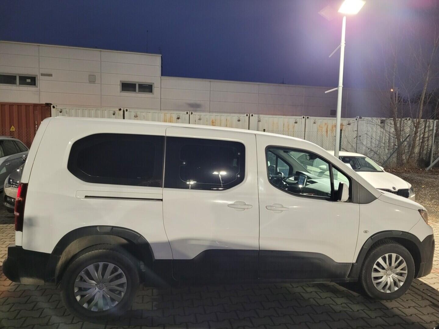 O419V08029_12.webp_RIFTER Active pack 1.5 BlueHDI 96 kW manuál