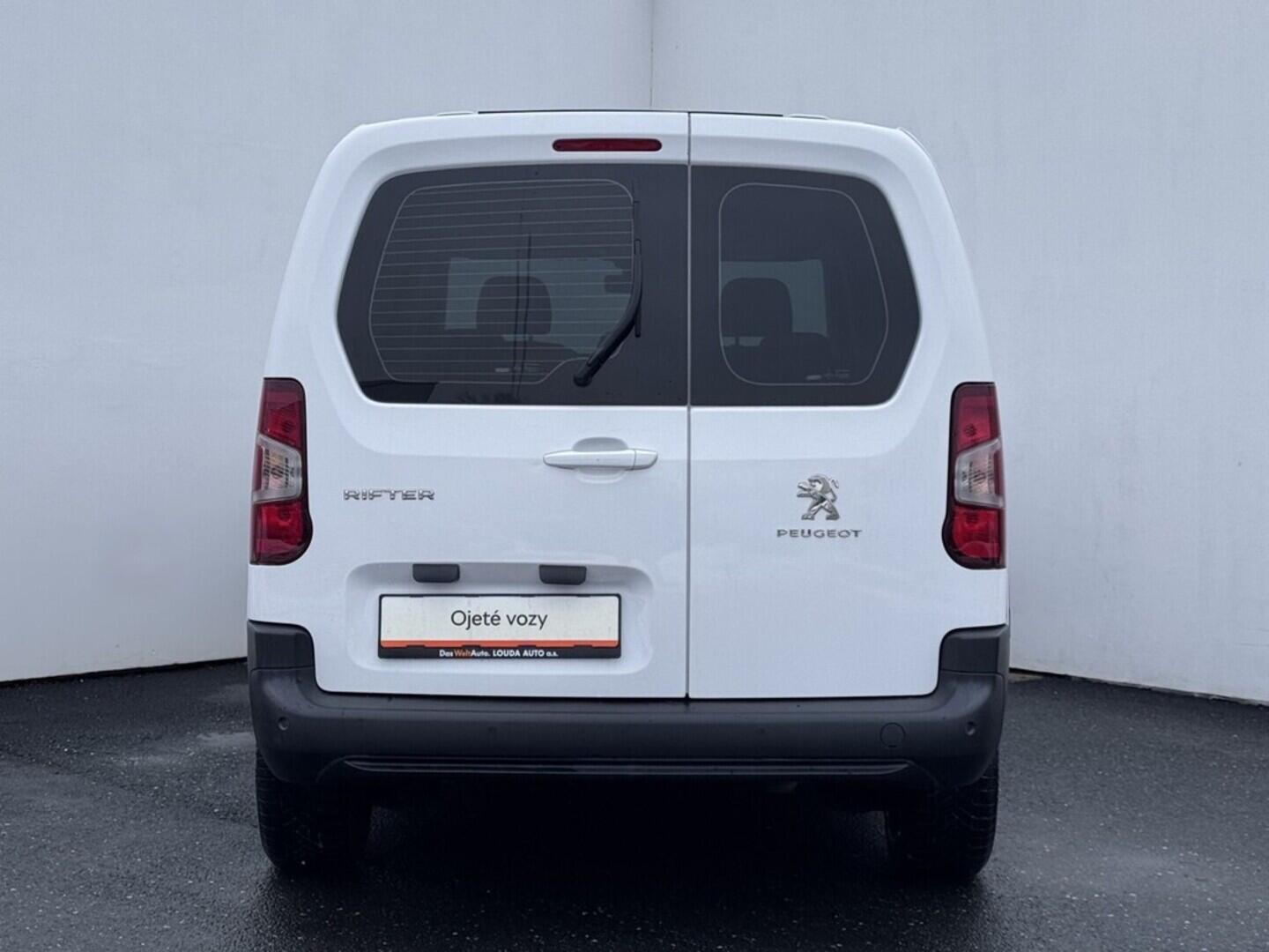 O419V08029_17.webp_RIFTER Active pack 1.5 BlueHDI 96 kW manuál